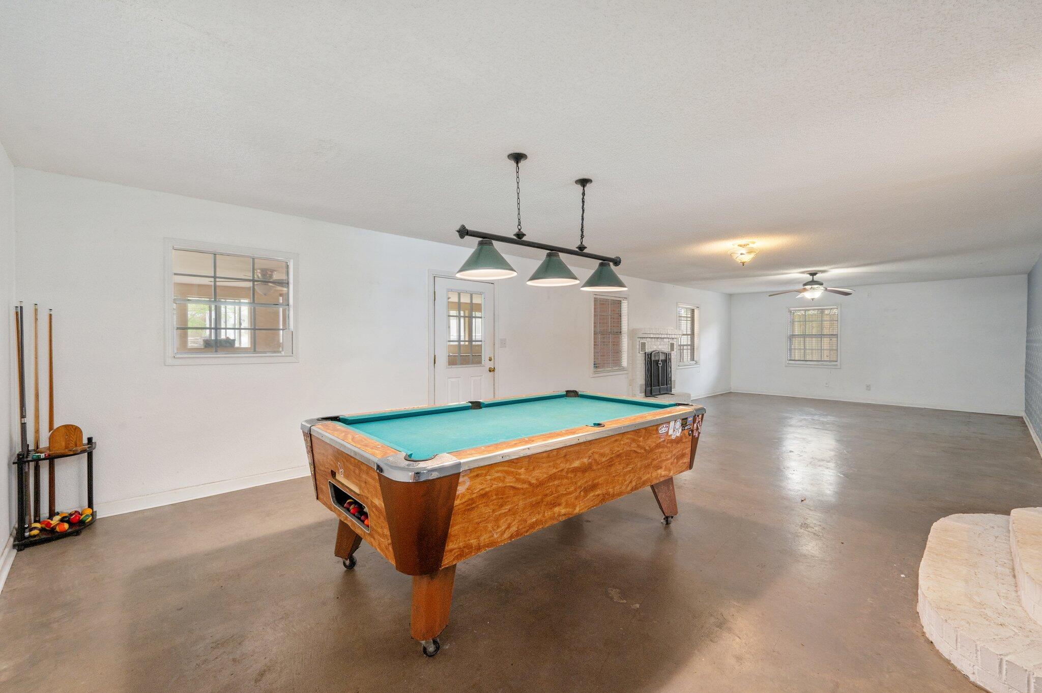 BAYOU GROVE - Residential