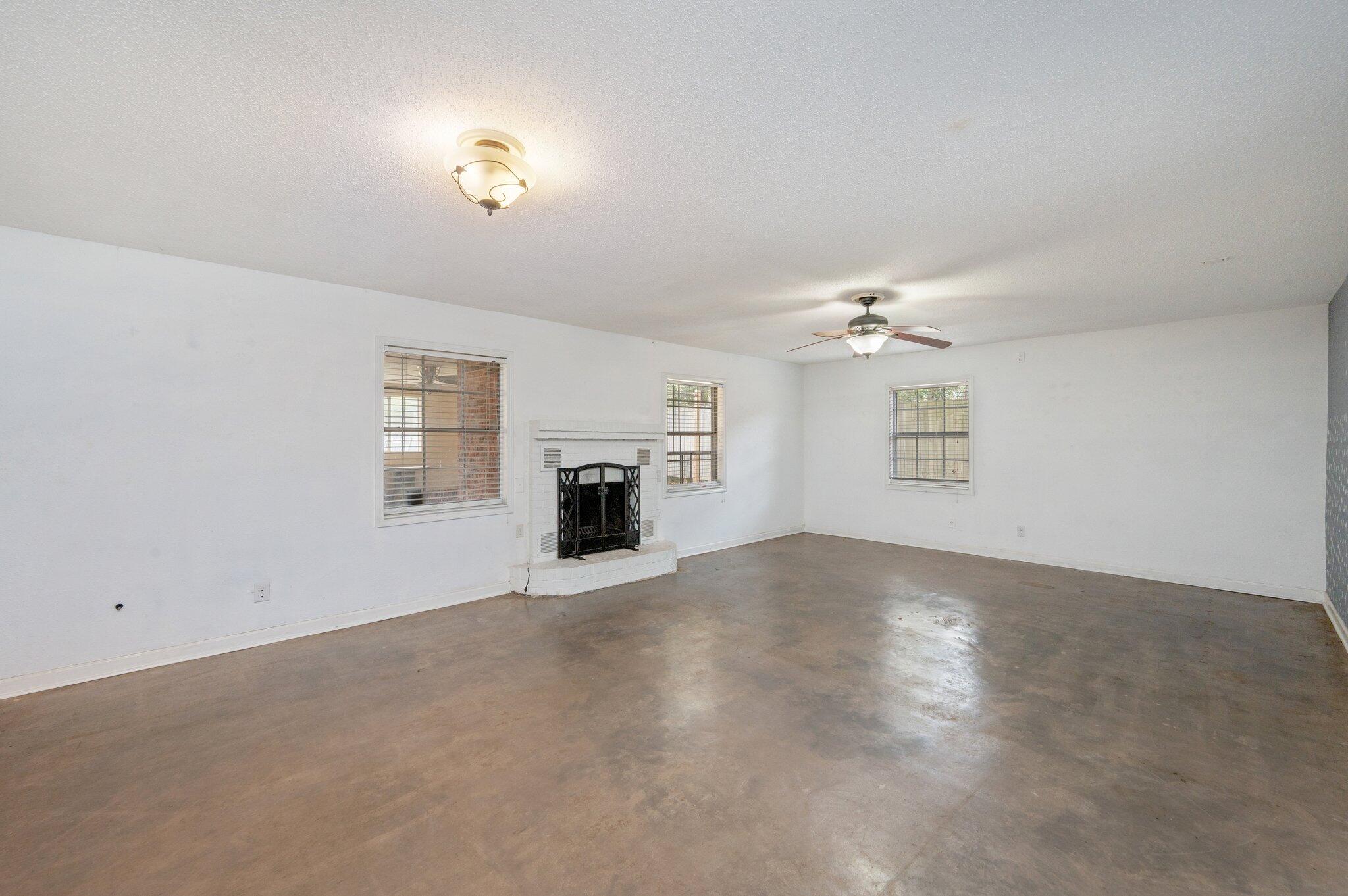 BAYOU GROVE - Residential