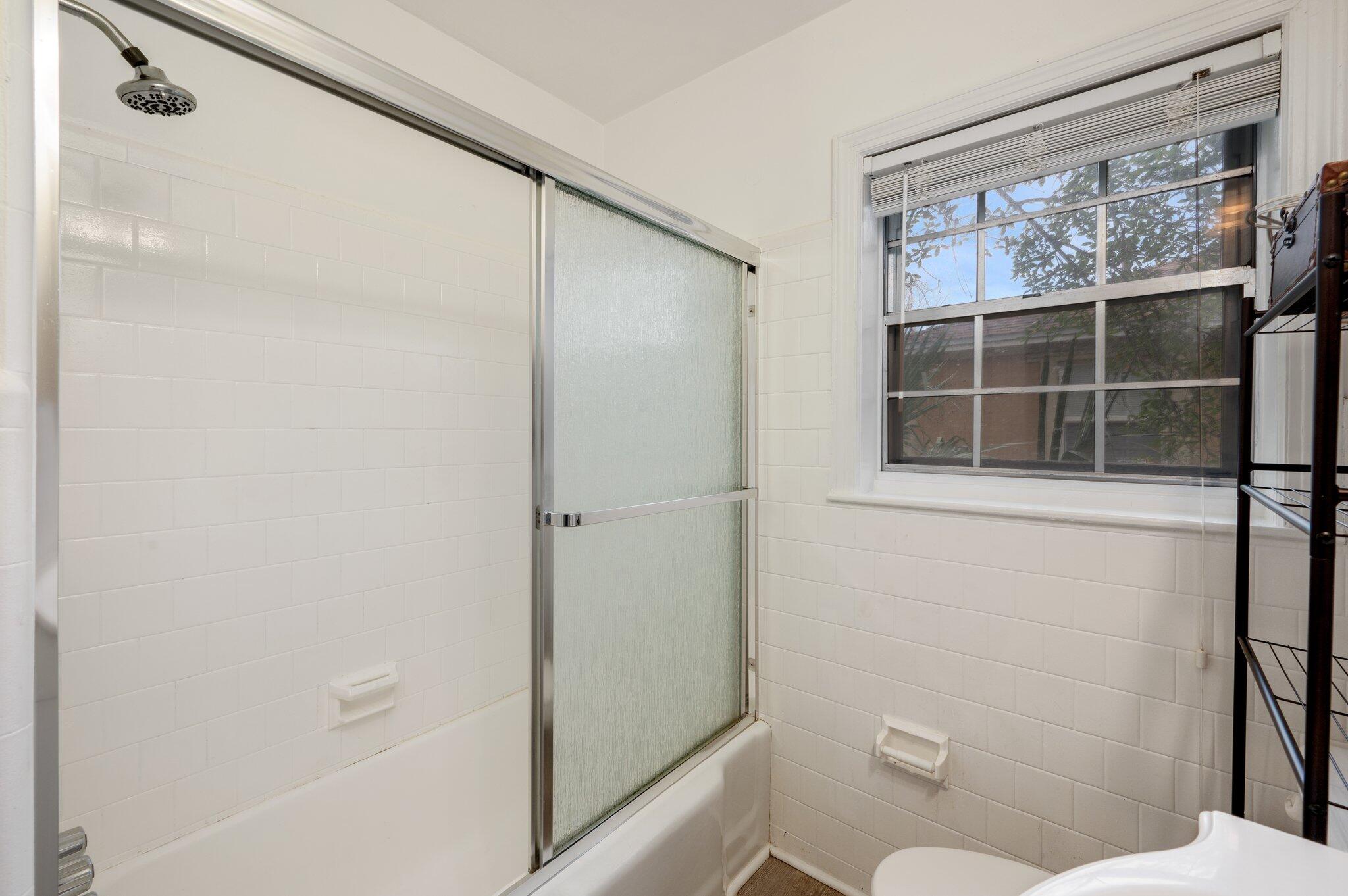 BAYOU GROVE - Residential