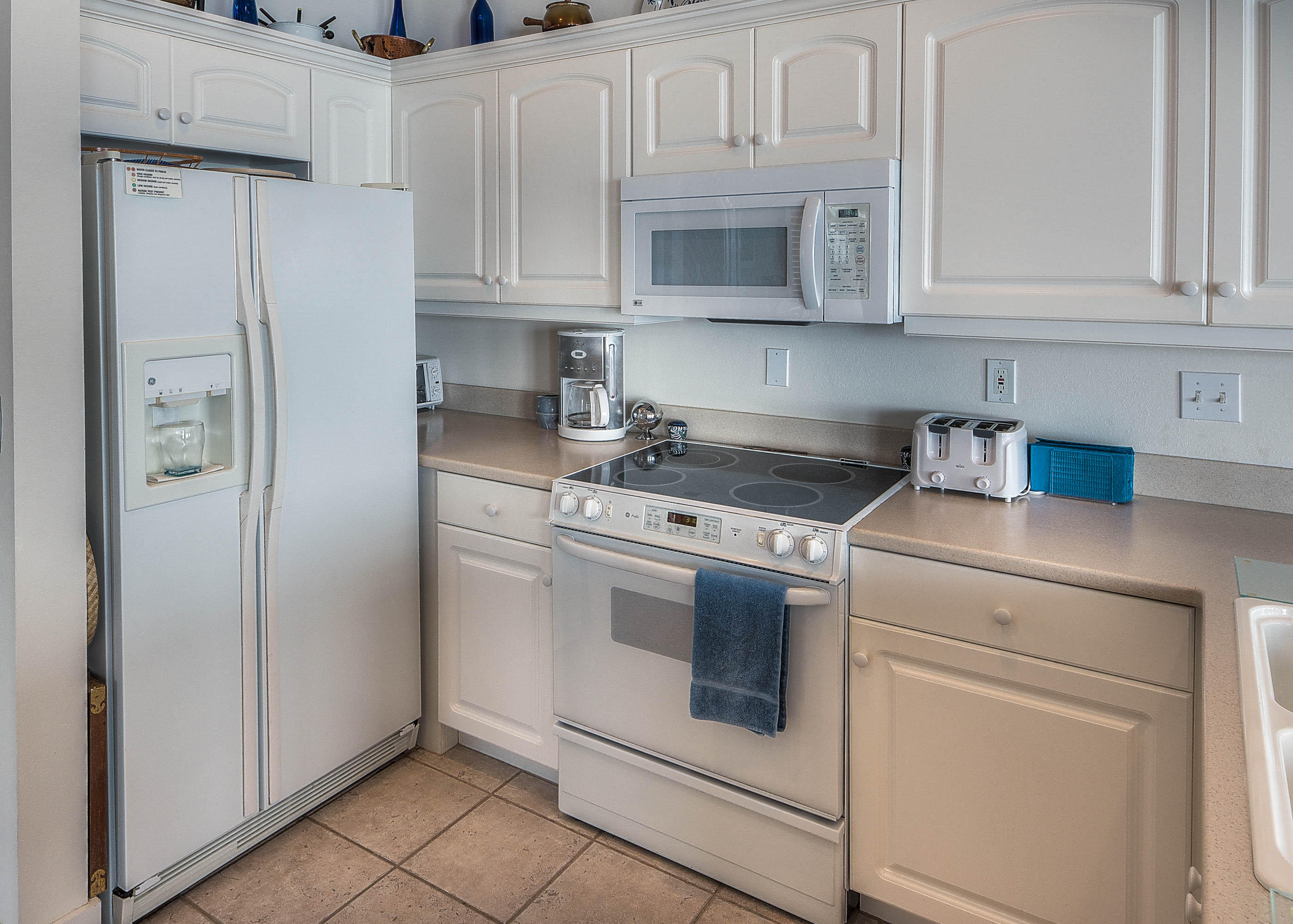 MONTEREY CONDO - Residential