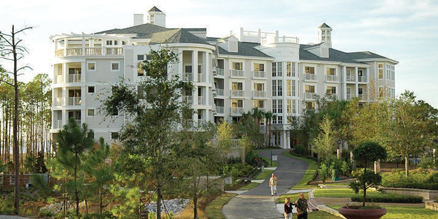 BEAUTIFULLY FURNISHED WITH ALL UTILITIES INCLUDED!! Available for a 6 month lease. Located in the Bahia building, walking distance to Baytowne Wharf. Come see what all a Resort Community has to offer. Amenities available with the lease of this home (for a one-time, $150 administrative fee per lease term) are daily kayak, bike and boogie board rentals, daily tennis court time, fitness club access (with spa and steam rooms), access to the resorts four pools, and discounts on golf and beach set-ups. This is in addition to any amenities specific to this property's neighborhood and is an exclusive offering with this listing.