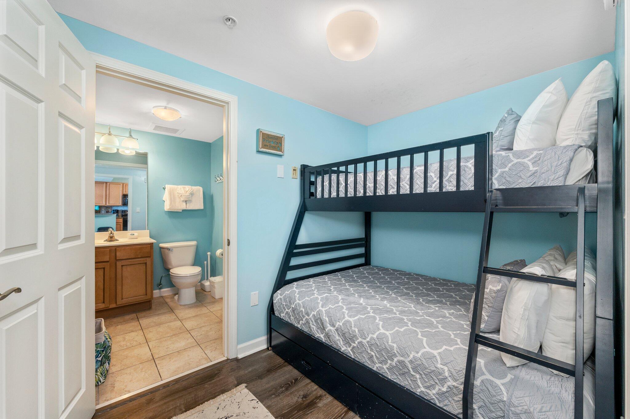 THE PALMS OF DESTIN - Residential