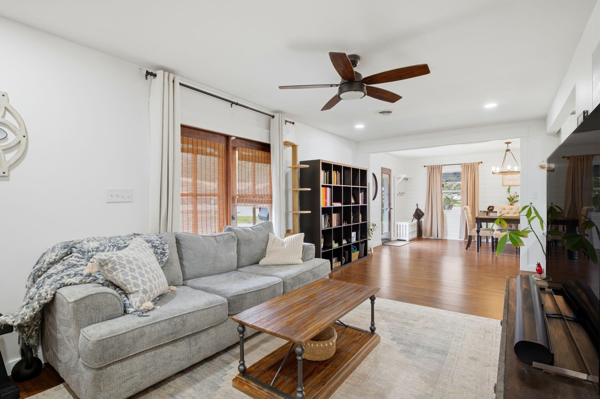 BAYOU WOODS - Residential