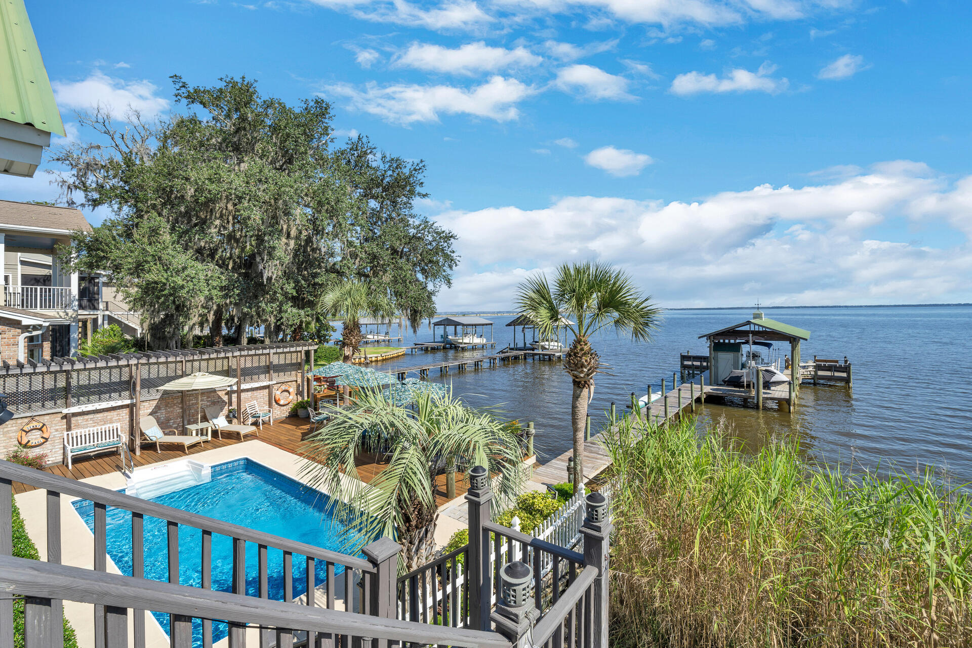 MAGNOLIA - Residential