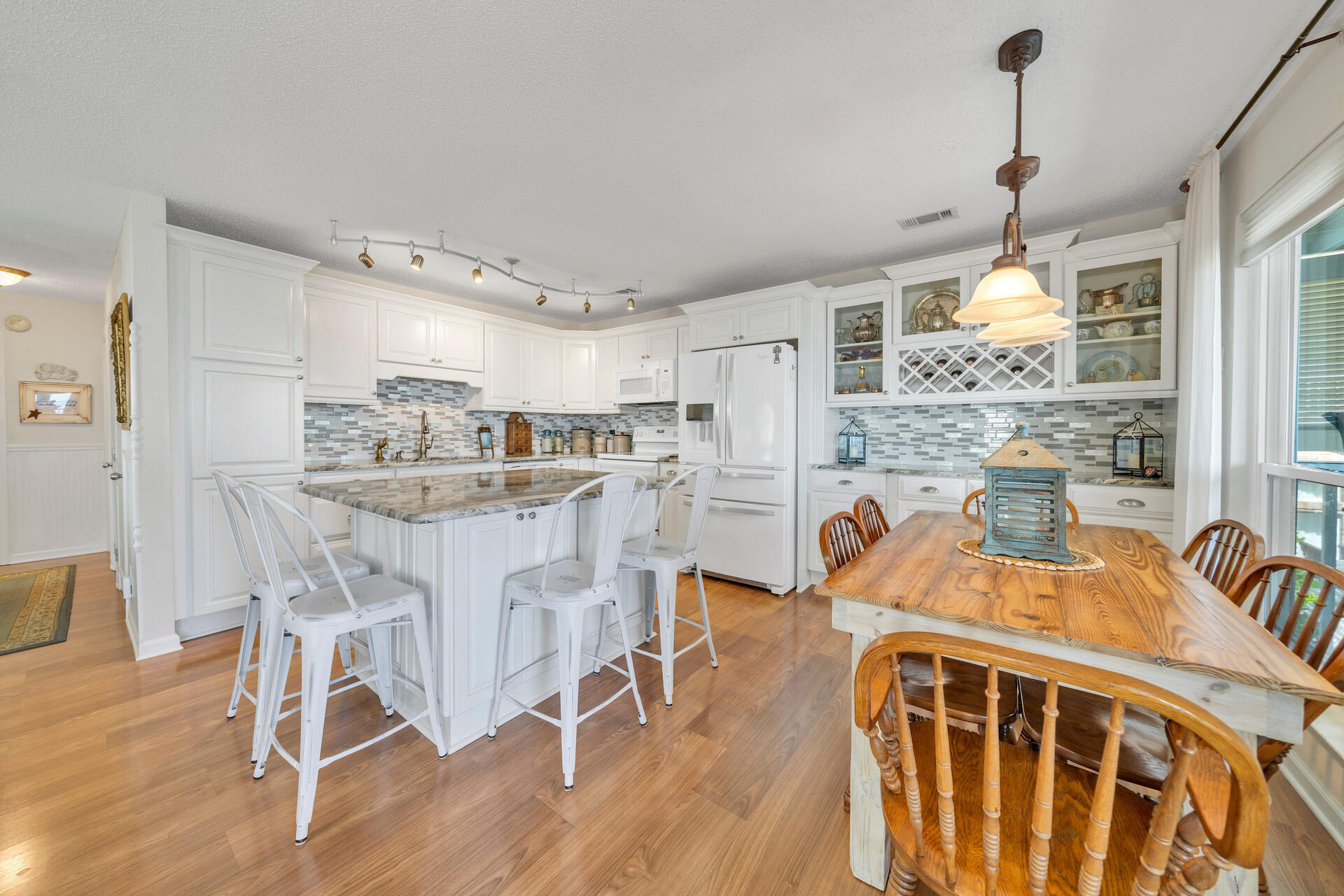 MAGNOLIA - Residential