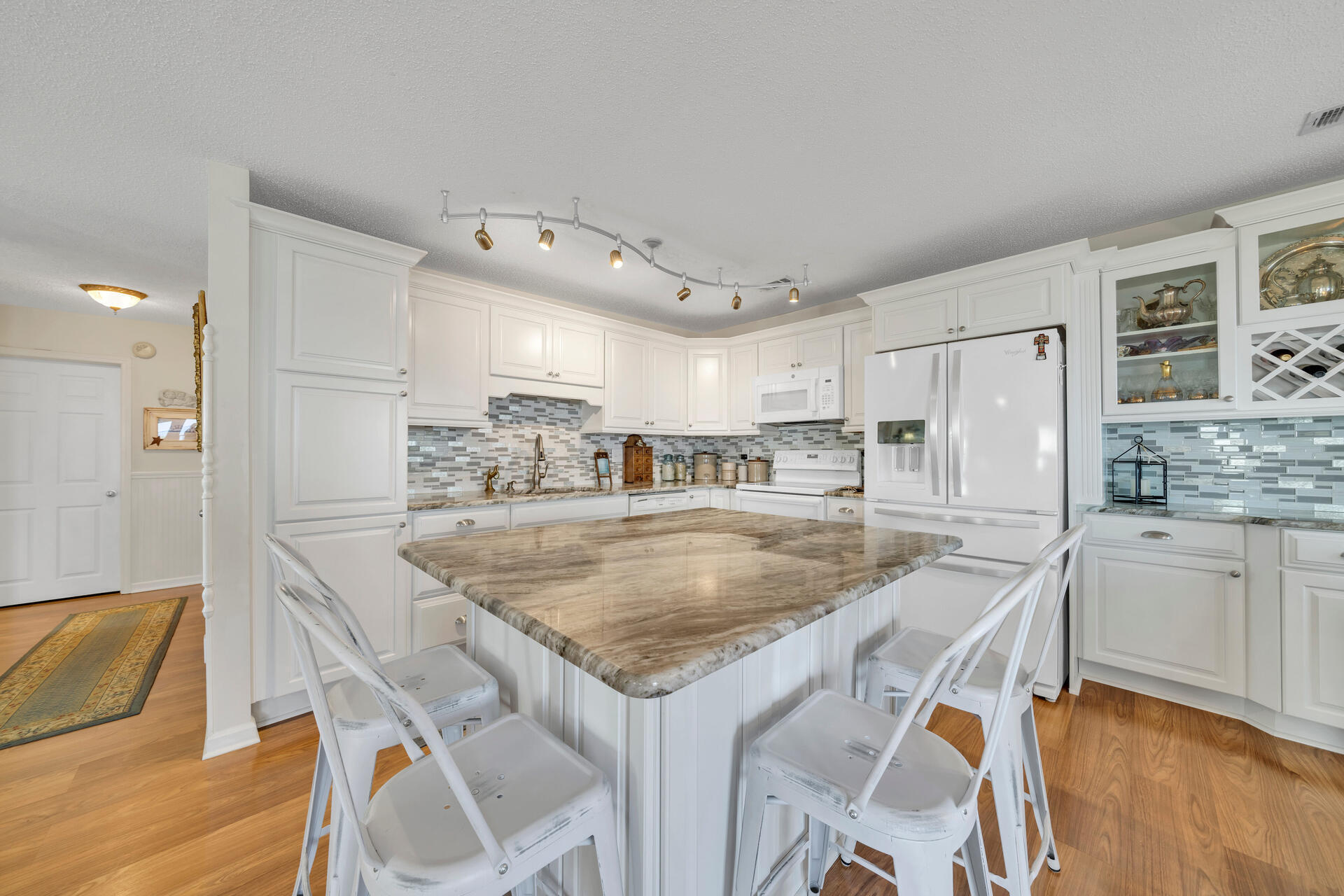 MAGNOLIA - Residential