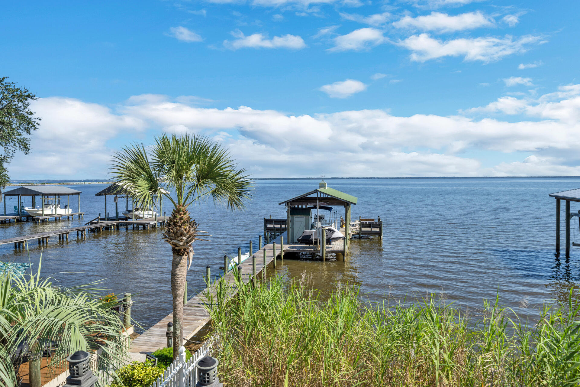 MAGNOLIA - Residential