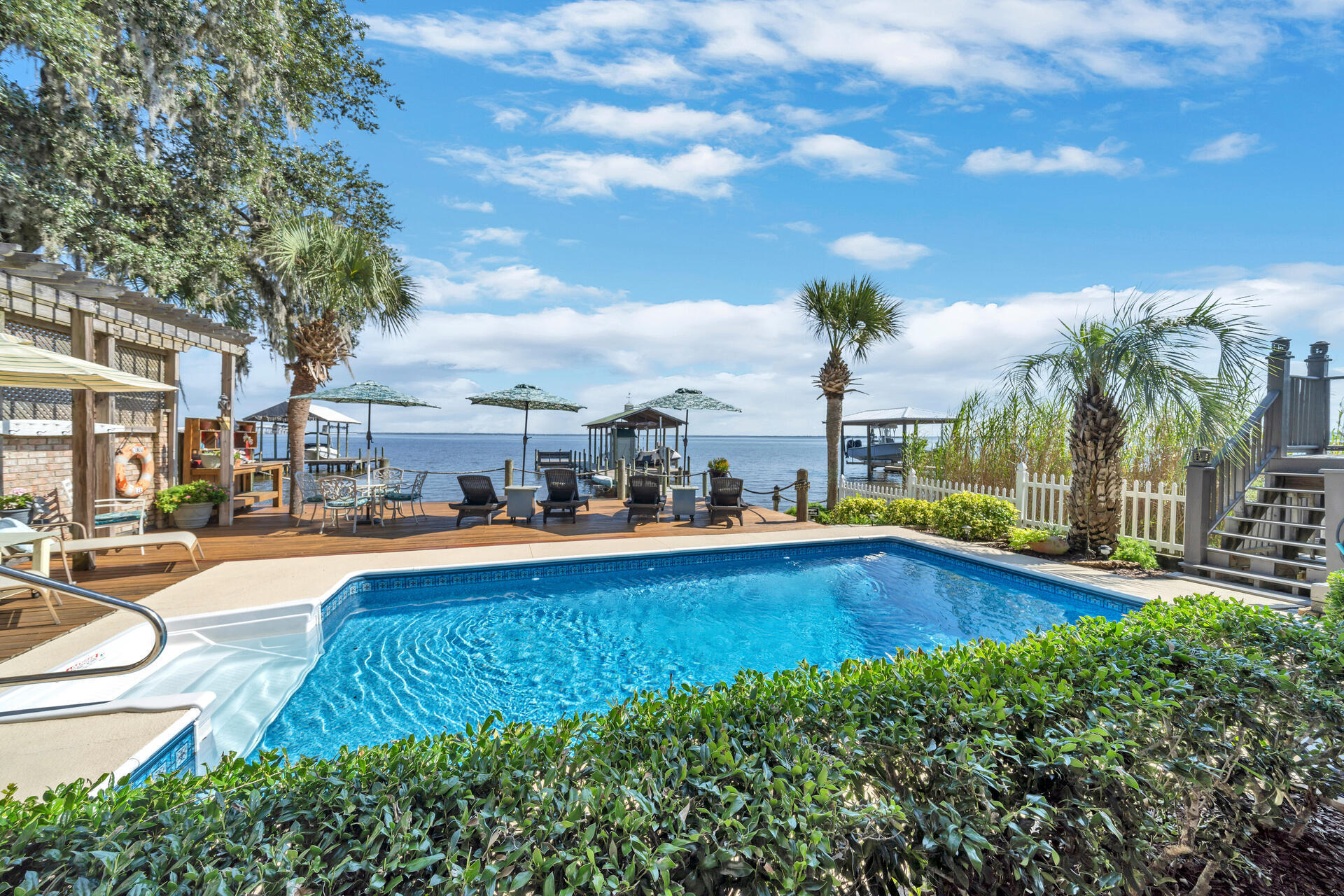 MAGNOLIA - Residential