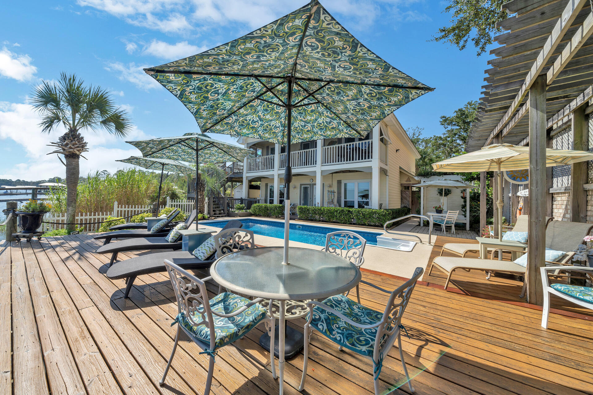 MAGNOLIA - Residential