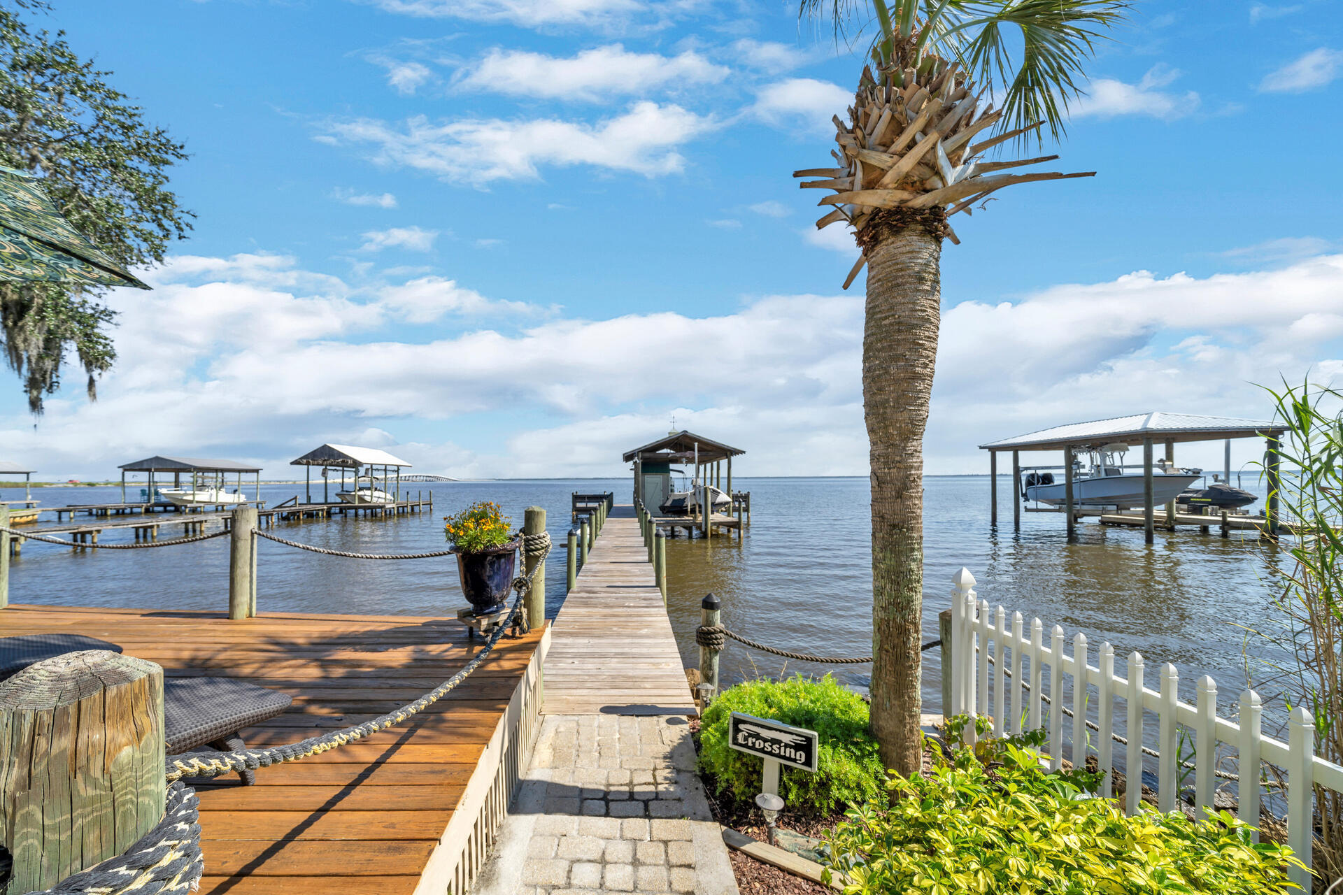 MAGNOLIA - Residential