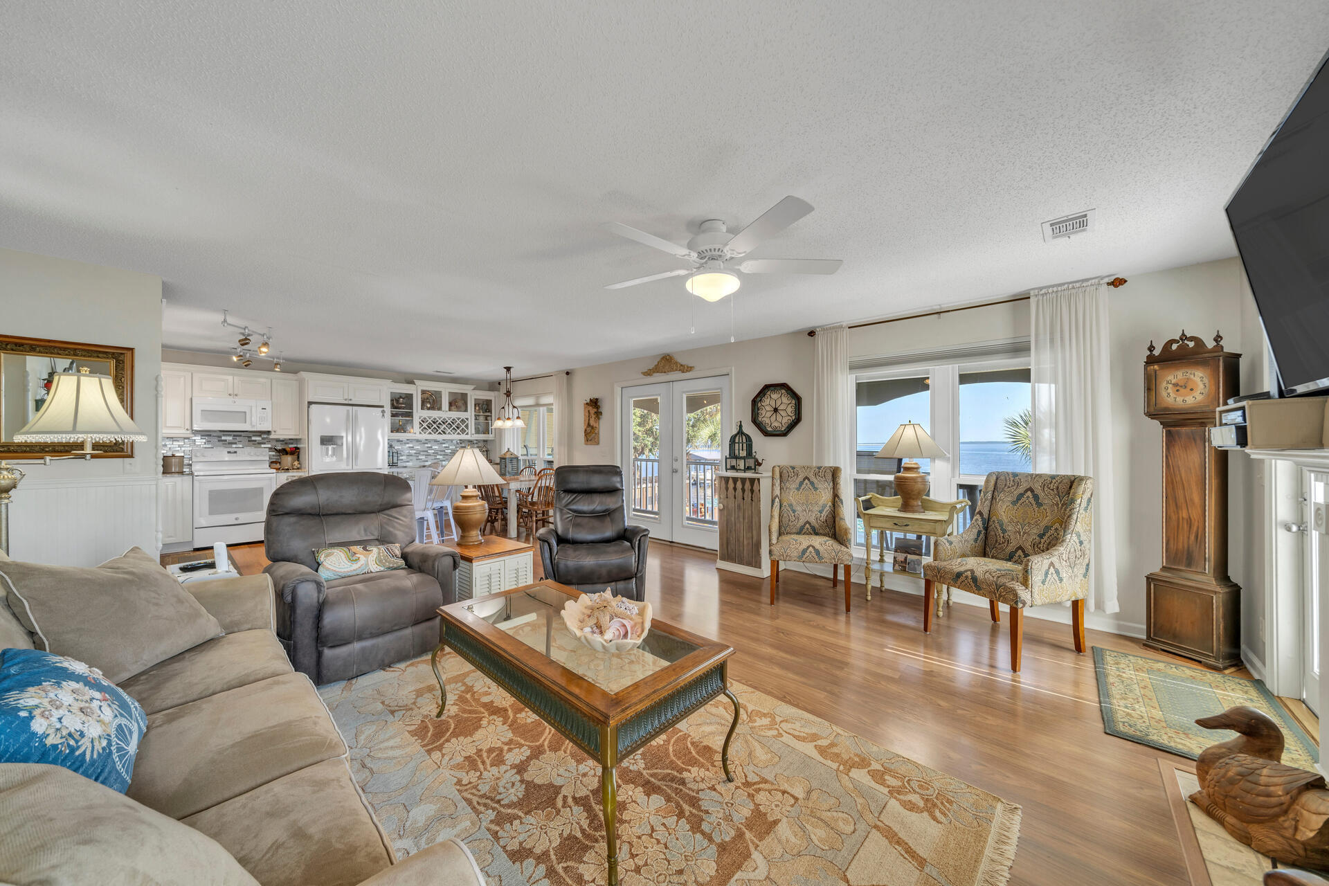 MAGNOLIA - Residential