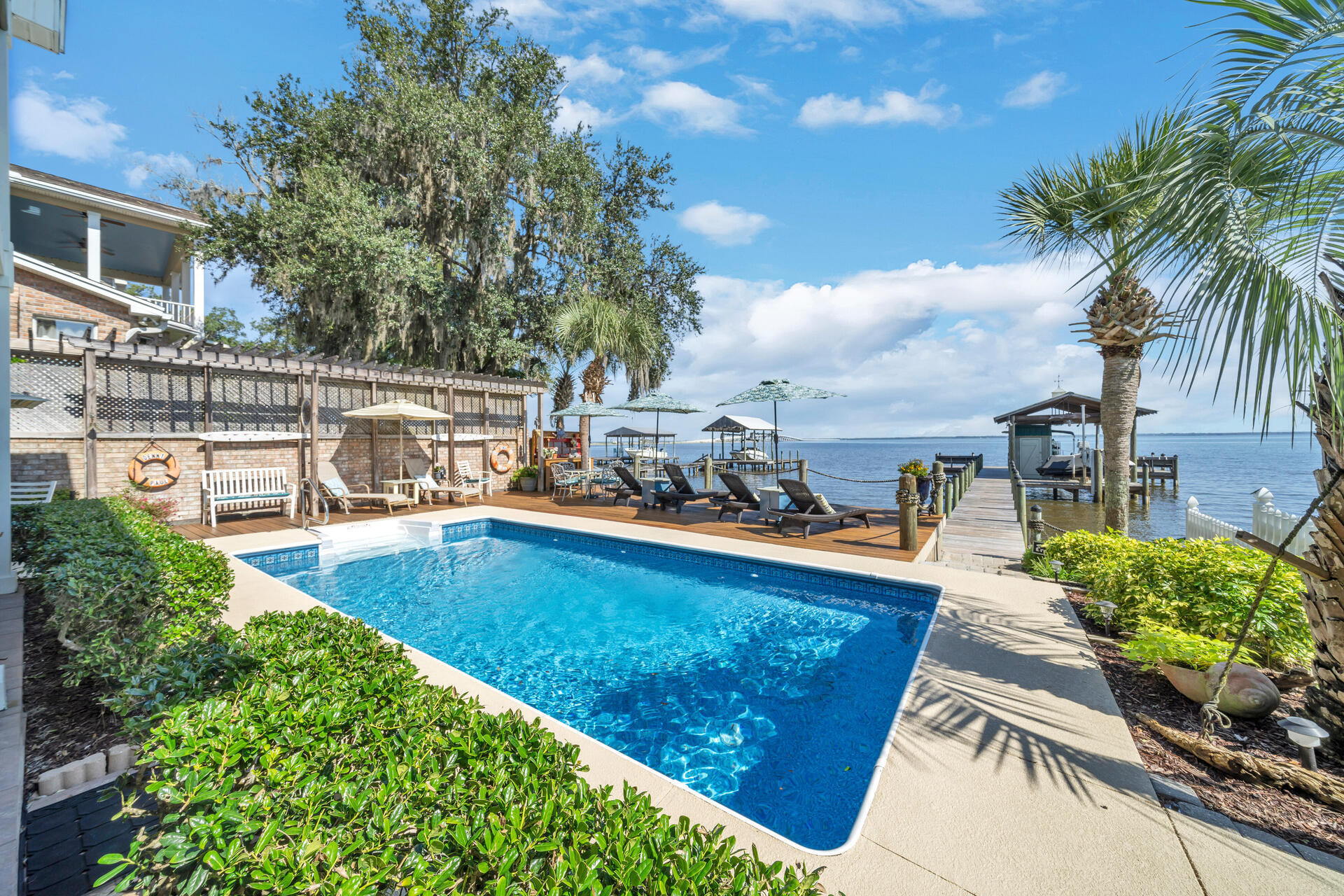 MAGNOLIA - Residential