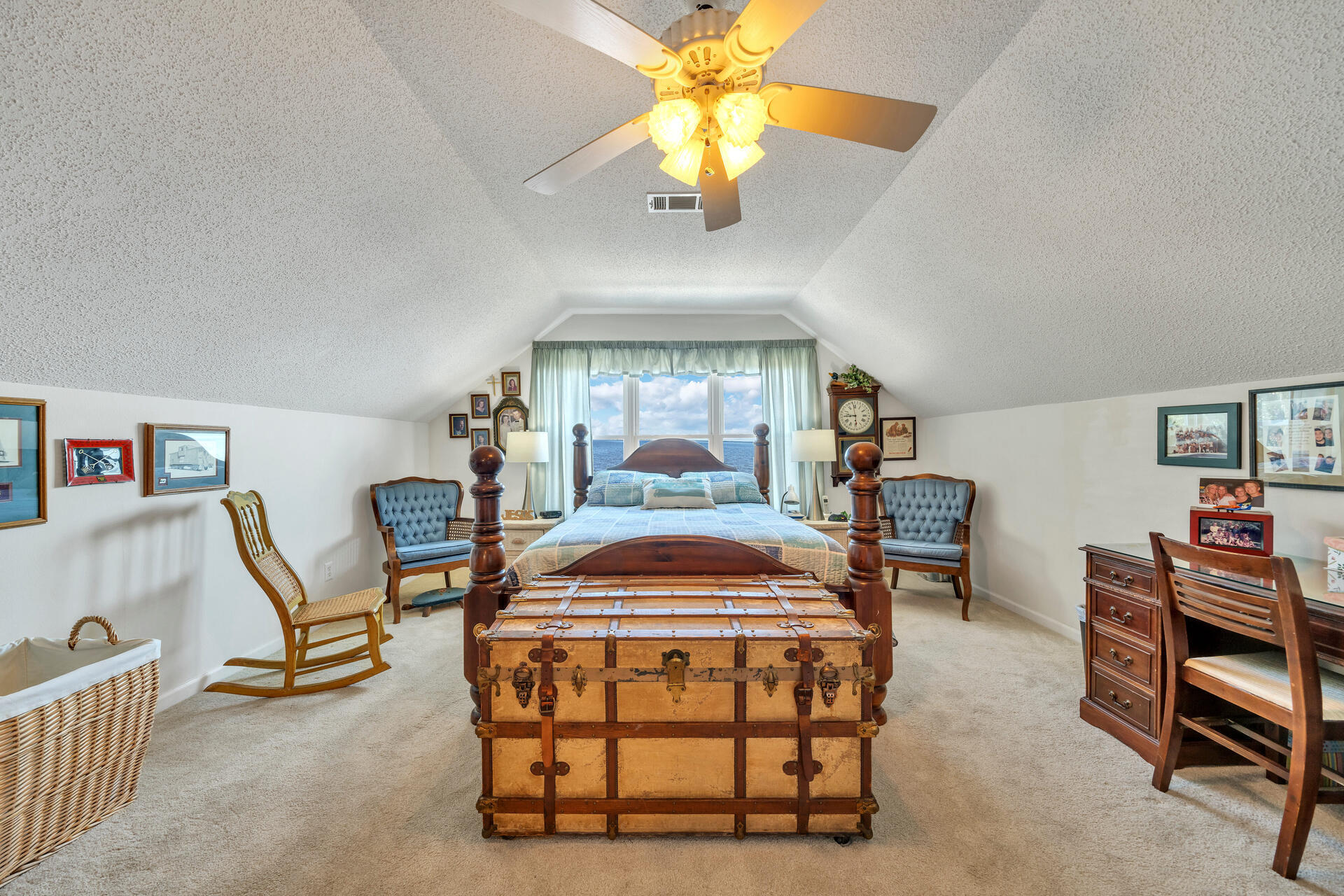 MAGNOLIA - Residential