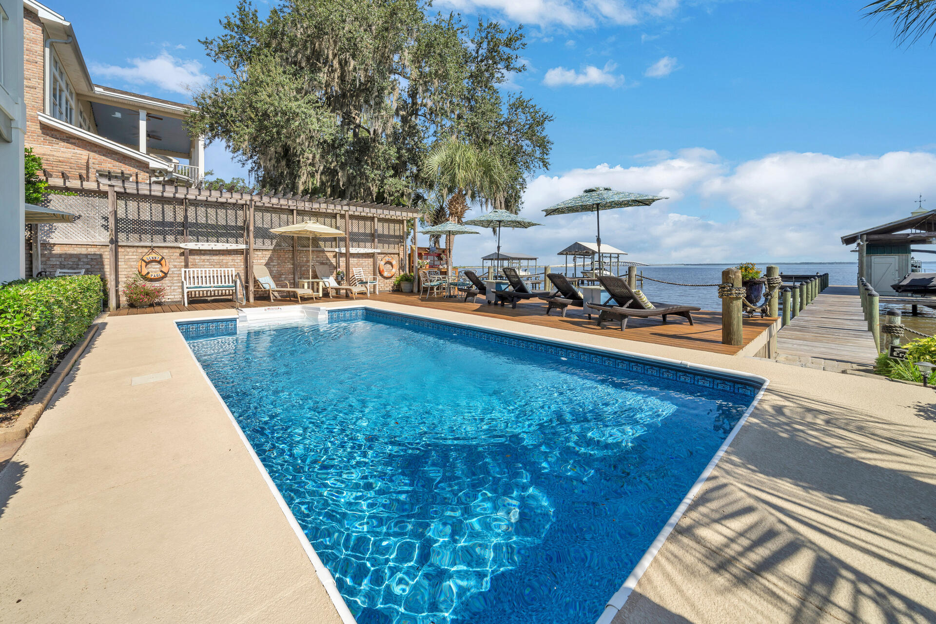 MAGNOLIA - Residential