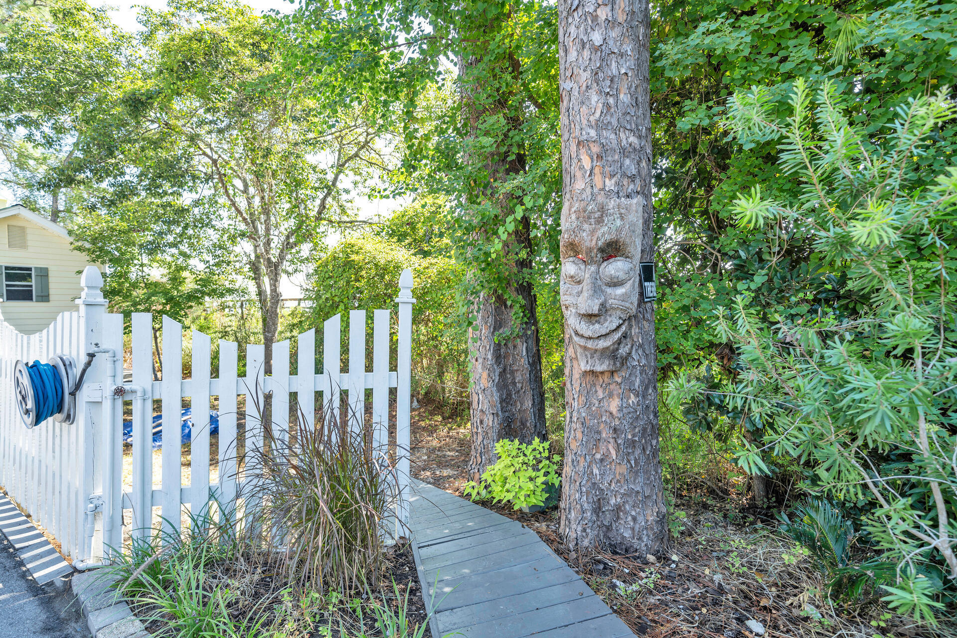 MAGNOLIA - Residential