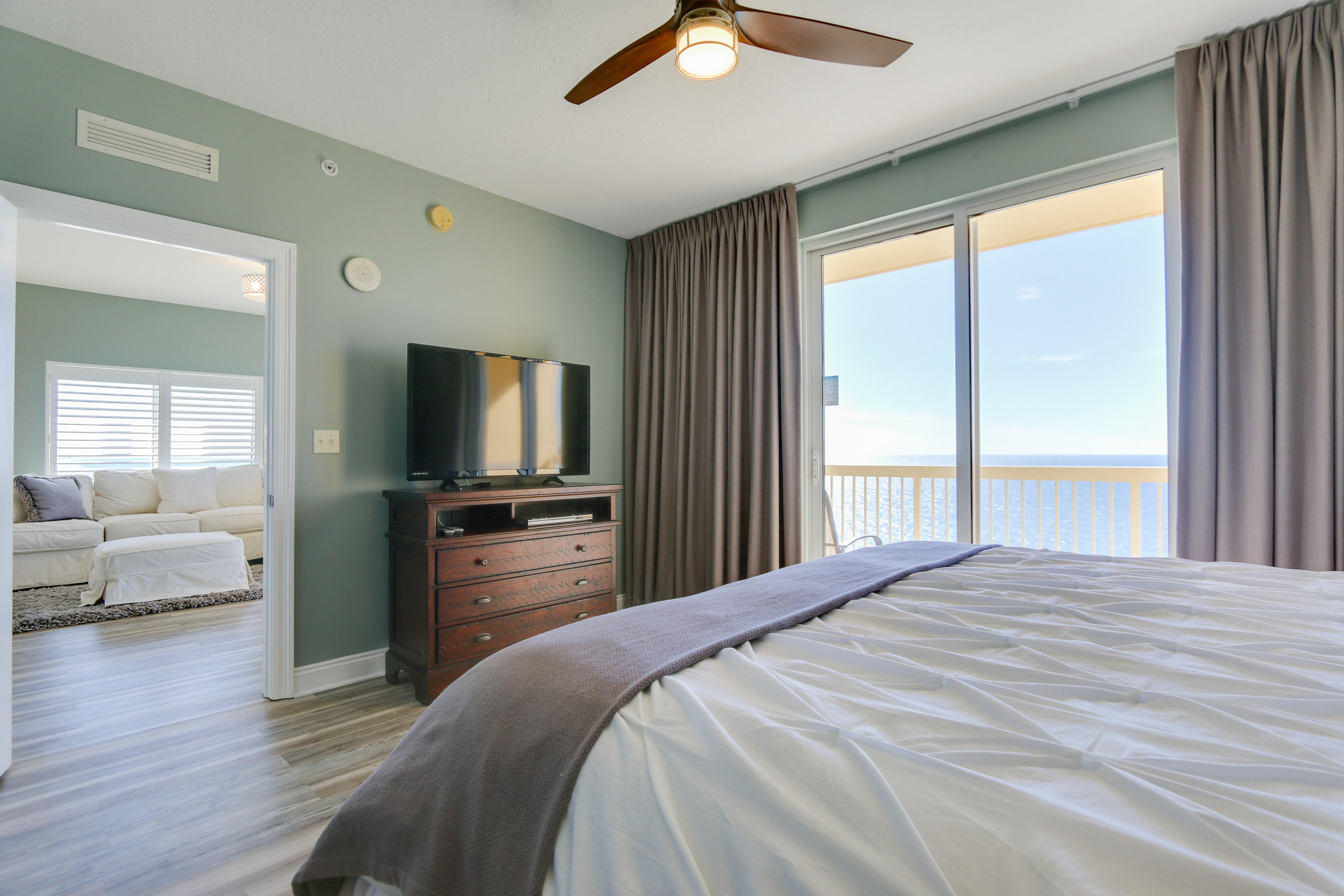 CALYPSO RESORT & TOWERS - Residential