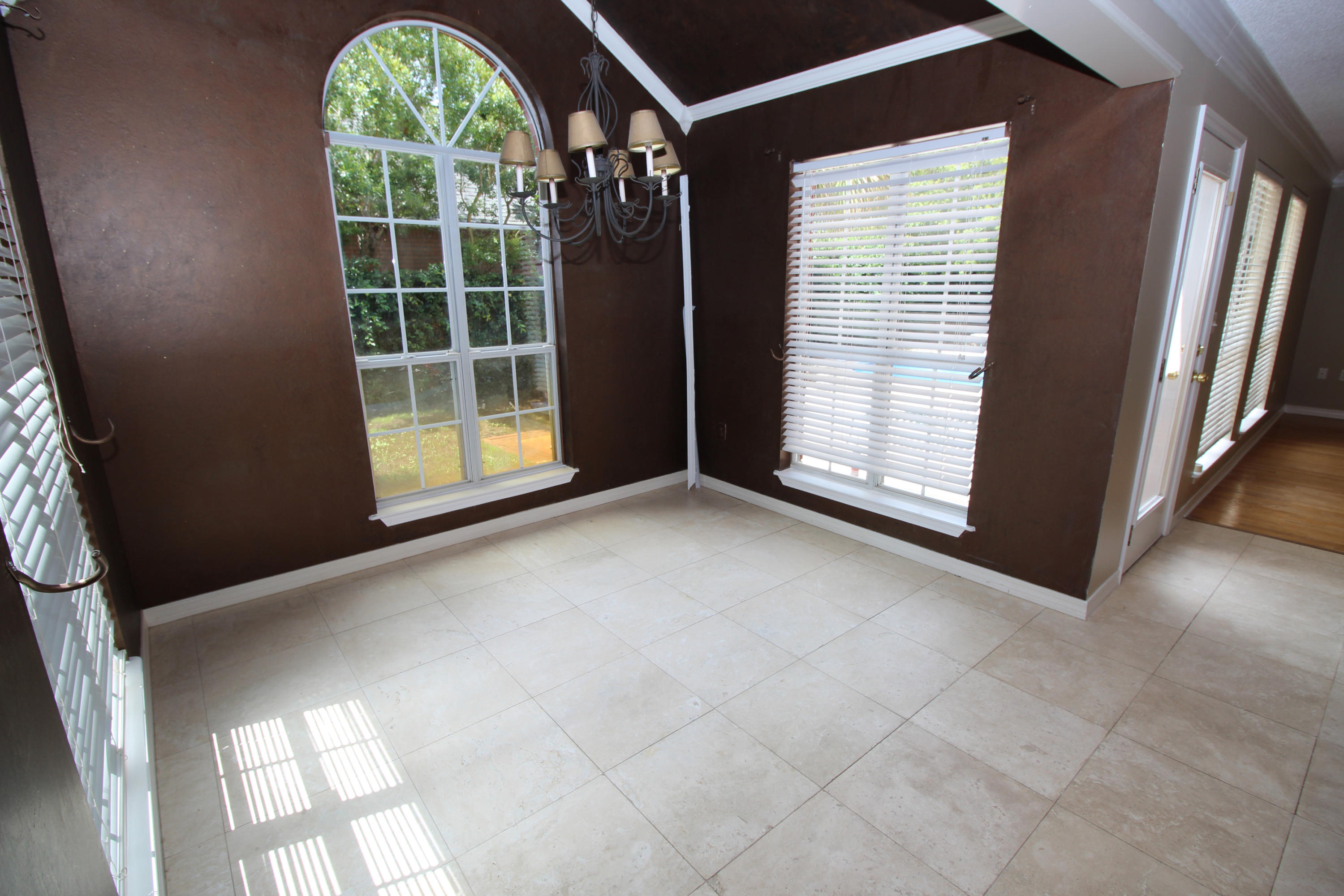 WINDSOR FOREST - Residential