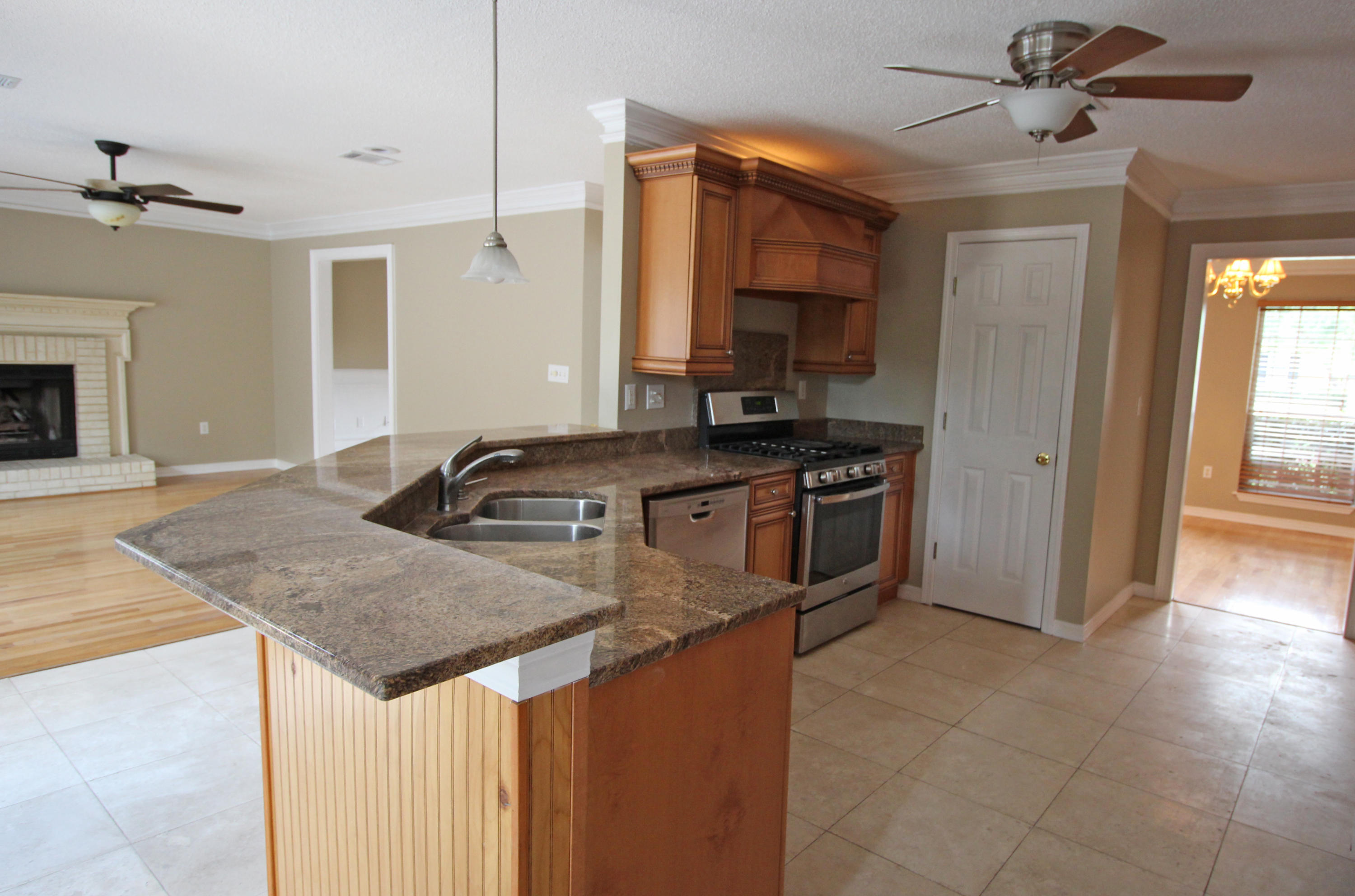 WINDSOR FOREST - Residential