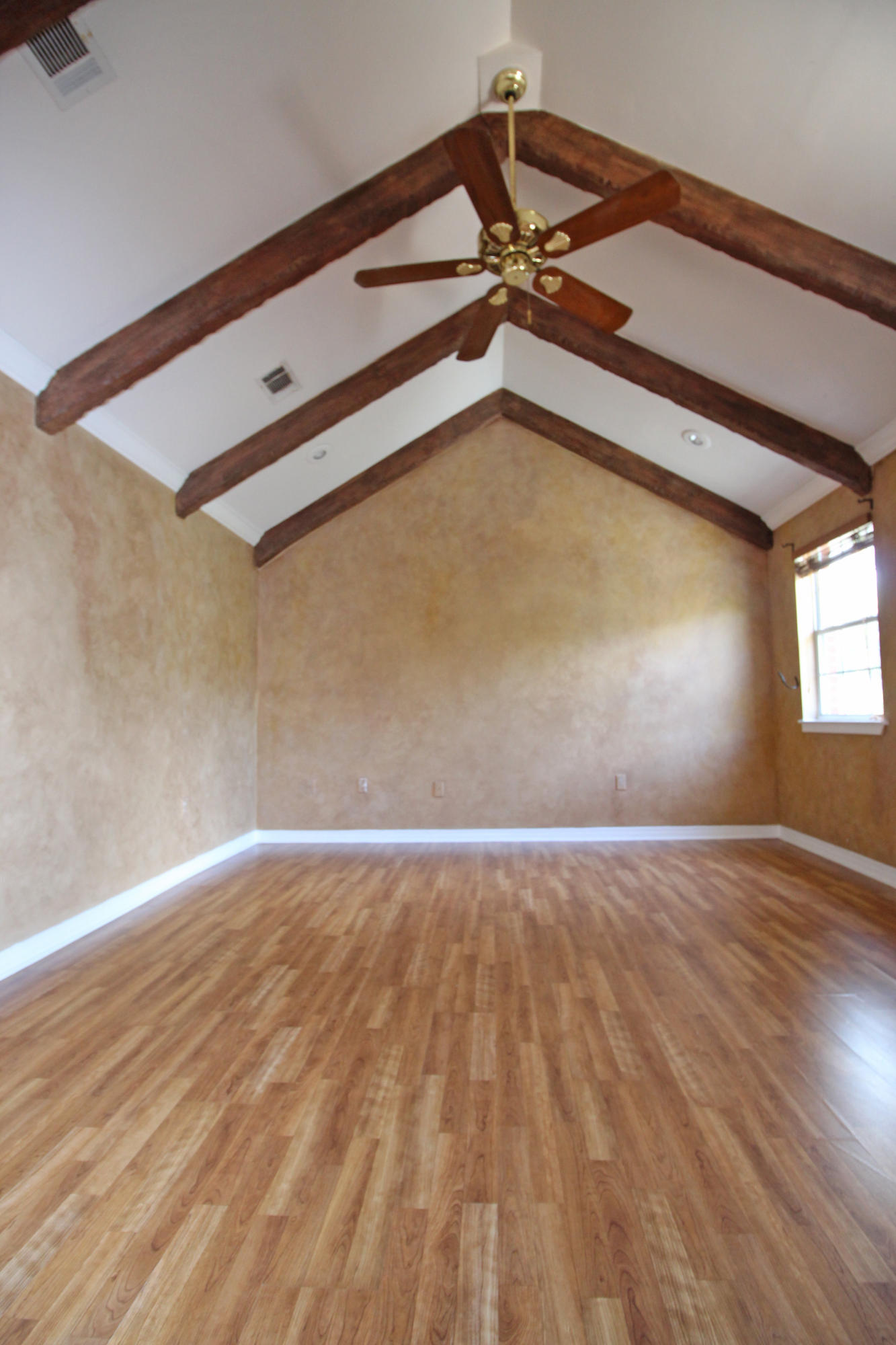 WINDSOR FOREST - Residential