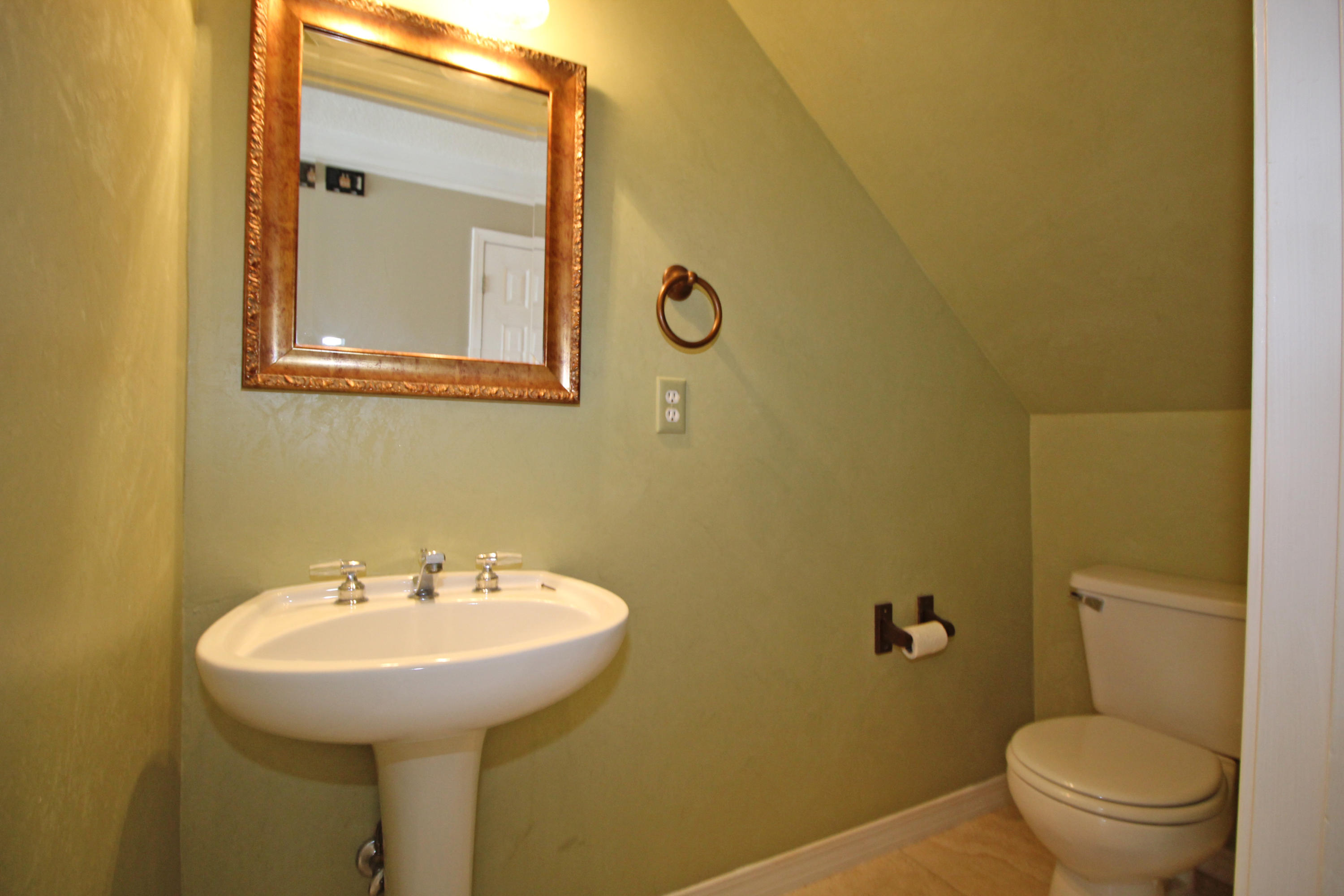 WINDSOR FOREST - Residential