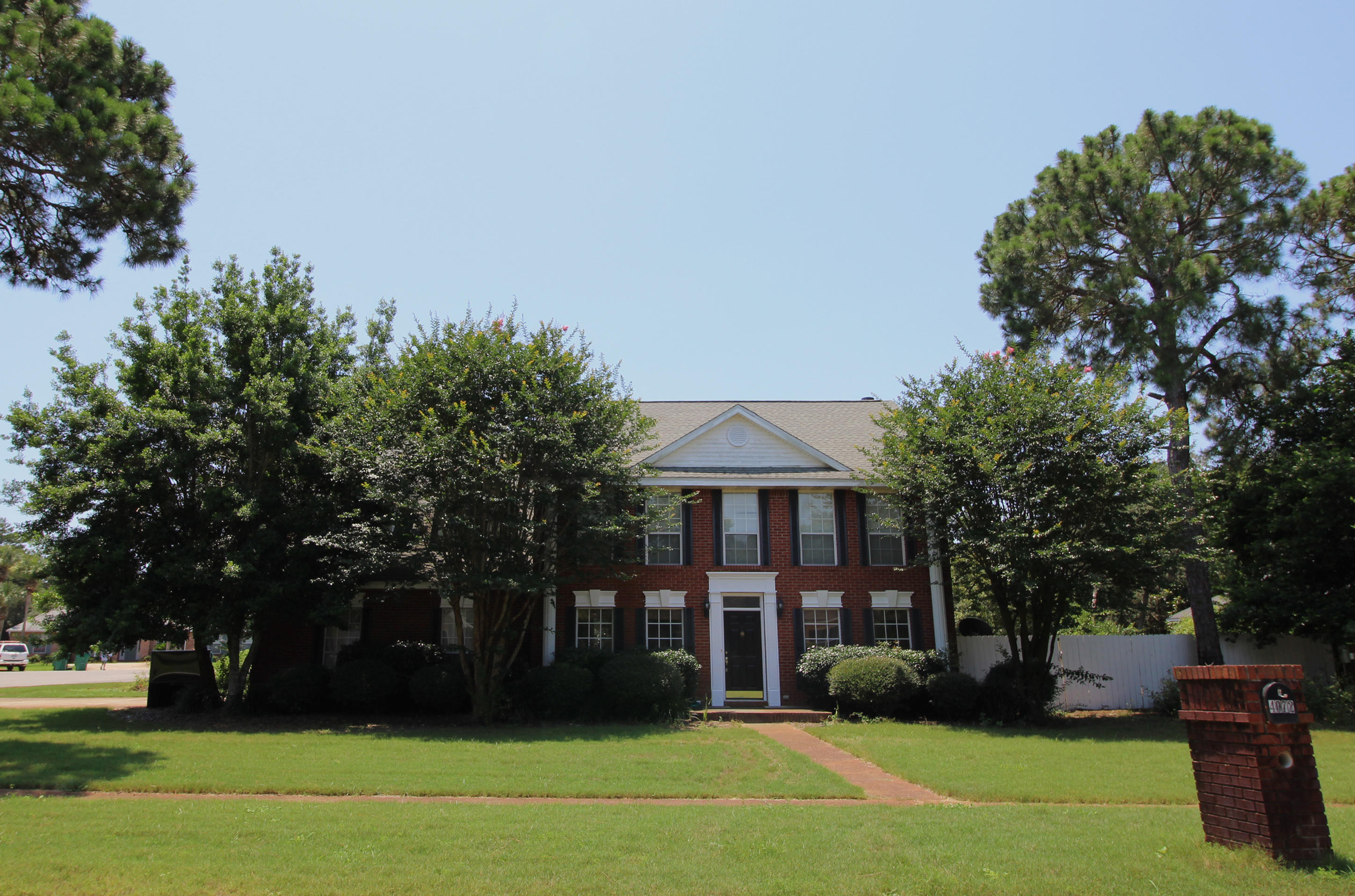 WINDSOR FOREST - Residential