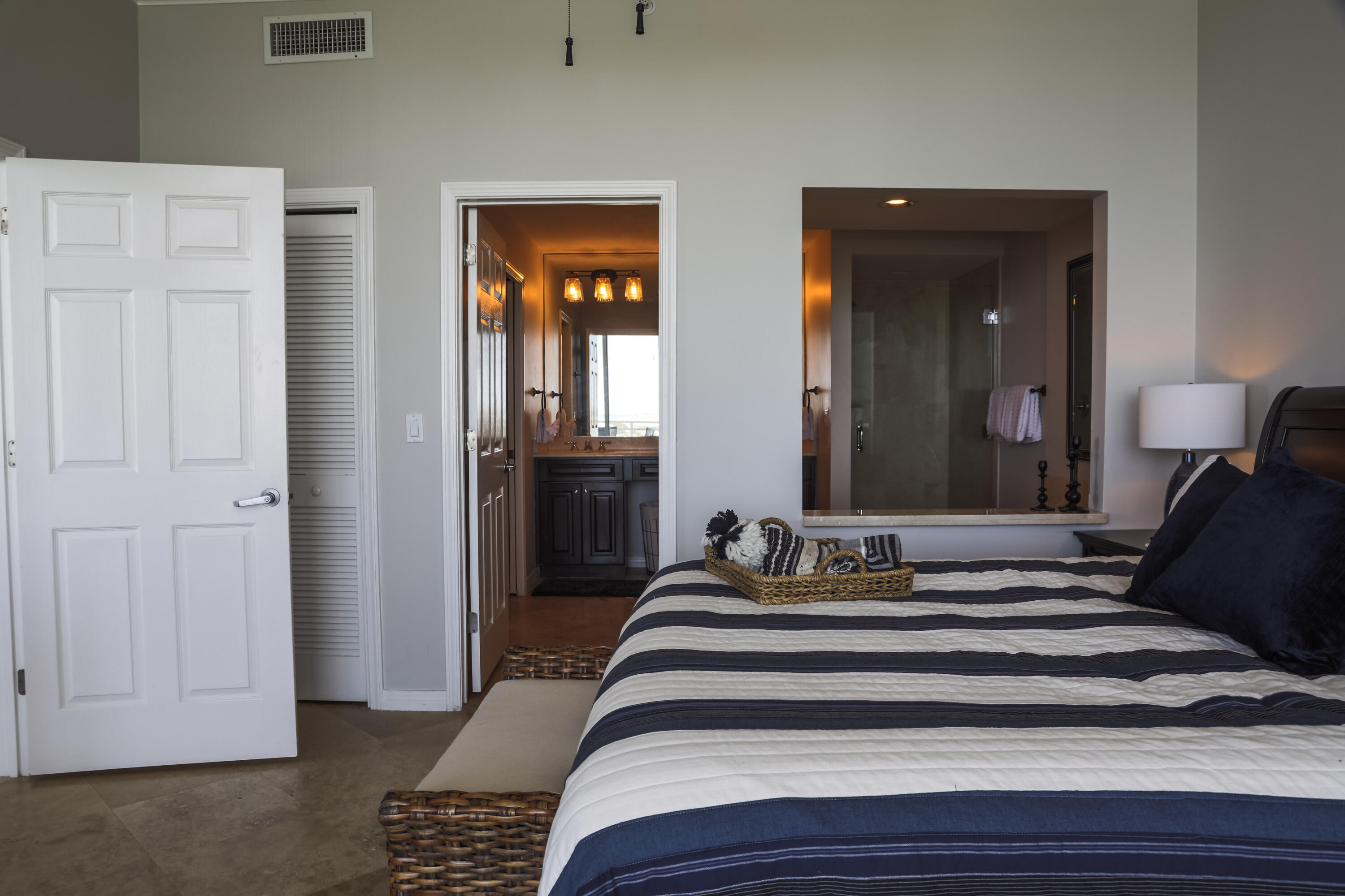 DESTIN WEST GULFSIDE VILLAS - Residential