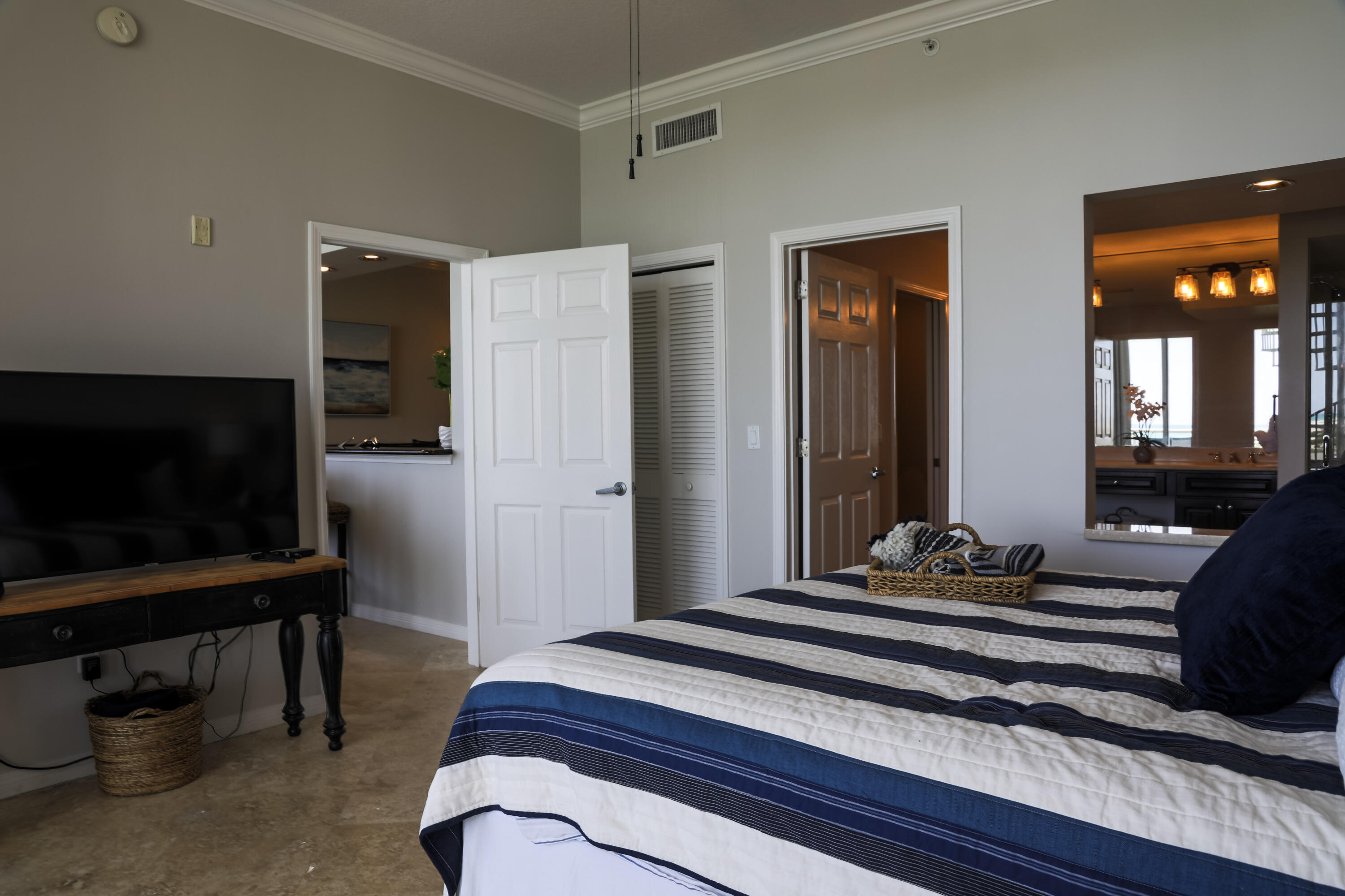 DESTIN WEST GULFSIDE VILLAS - Residential