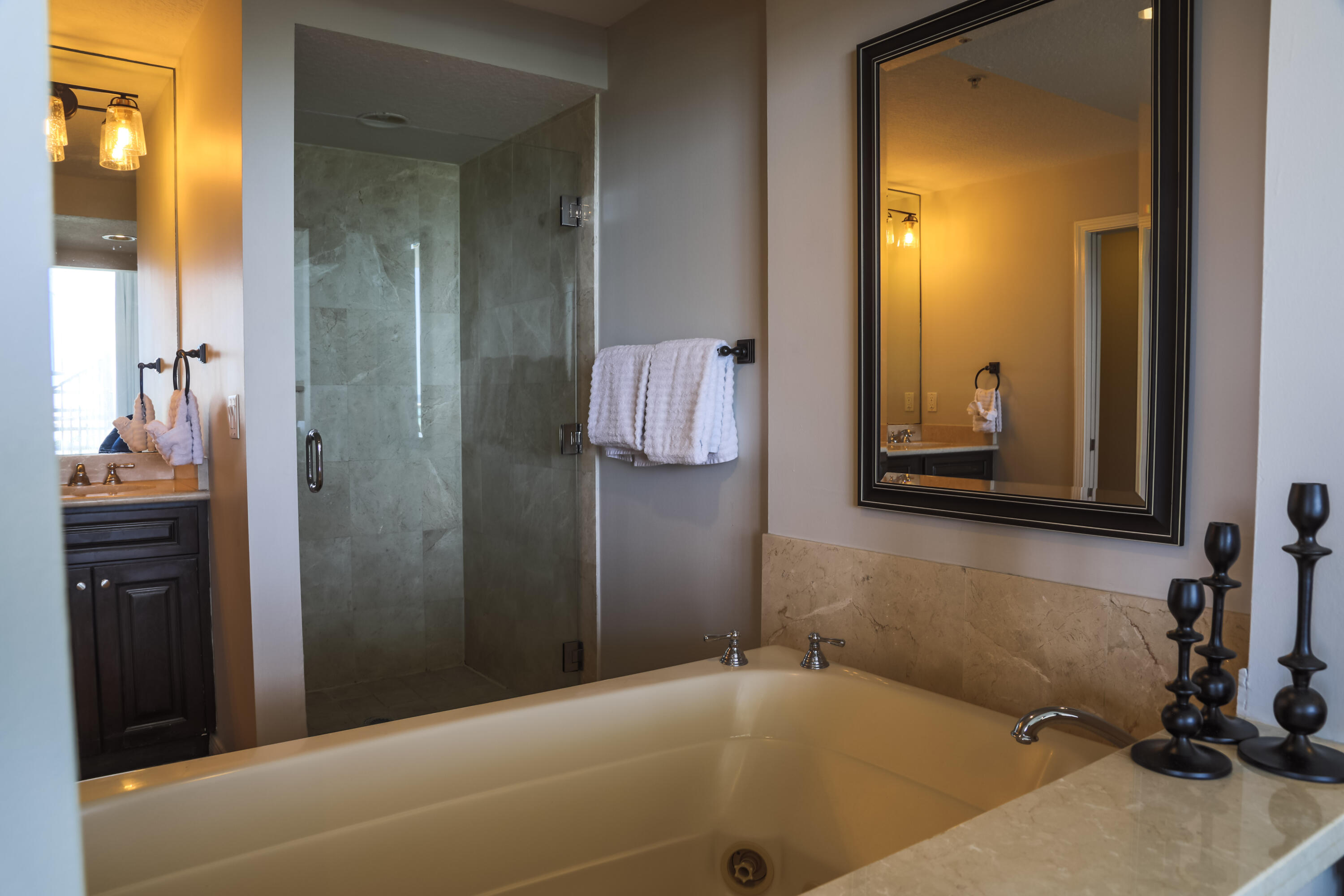 DESTIN WEST GULFSIDE VILLAS - Residential