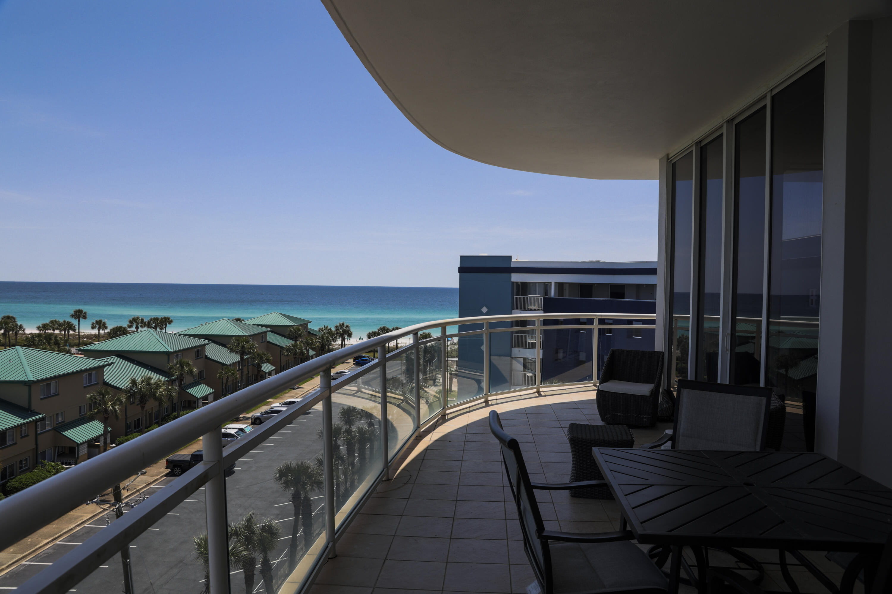 DESTIN WEST GULFSIDE VILLAS - Residential