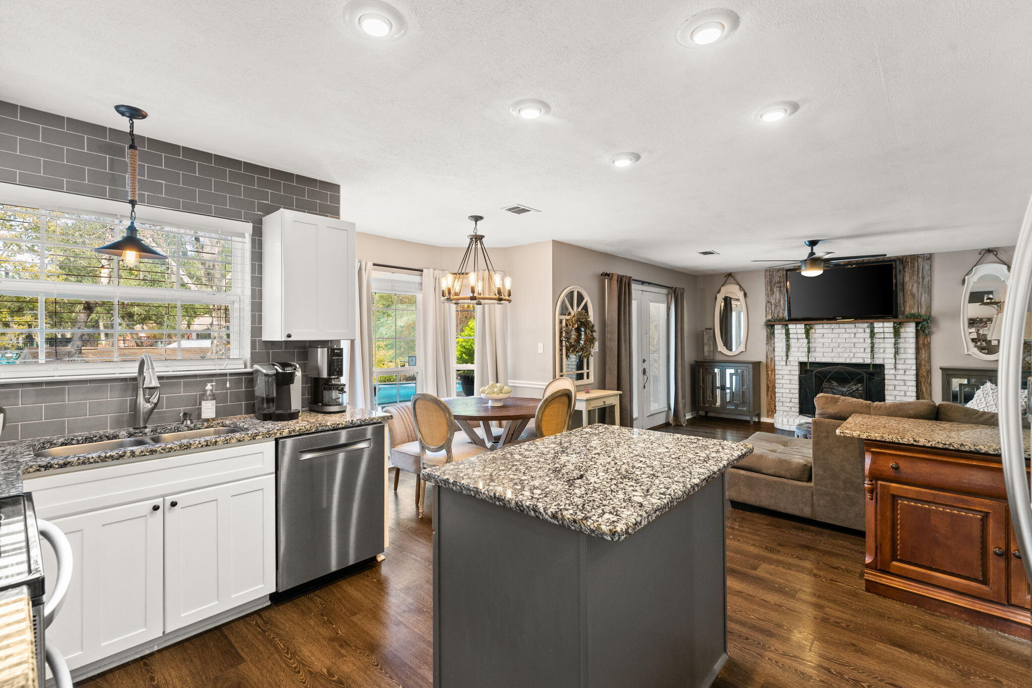 LAIRDS 2ND ADDN - Residential