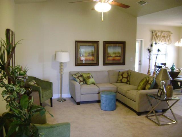 LAGRANGE LANDING - Residential