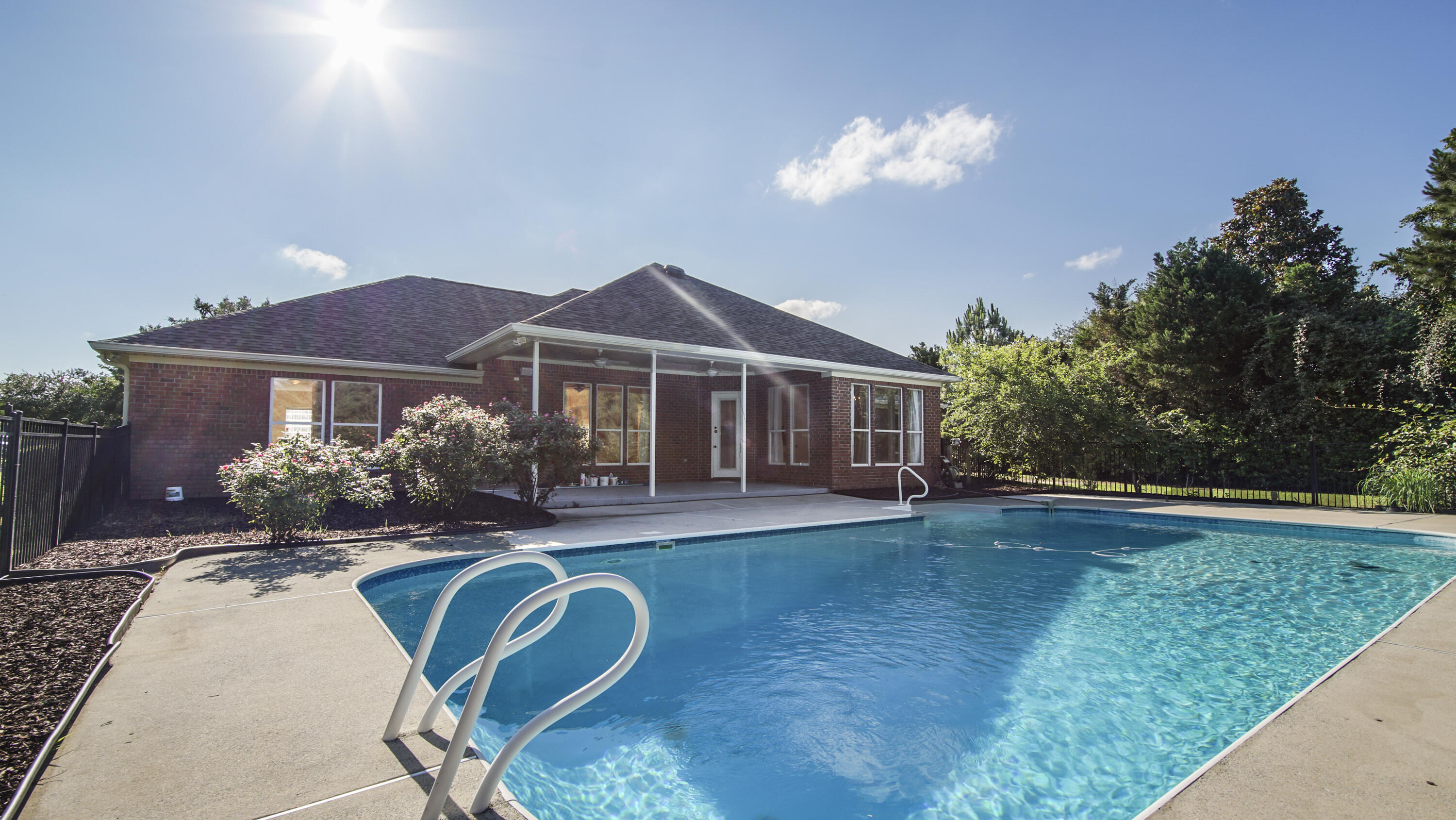 WINDSWEPT ESTATES - Residential