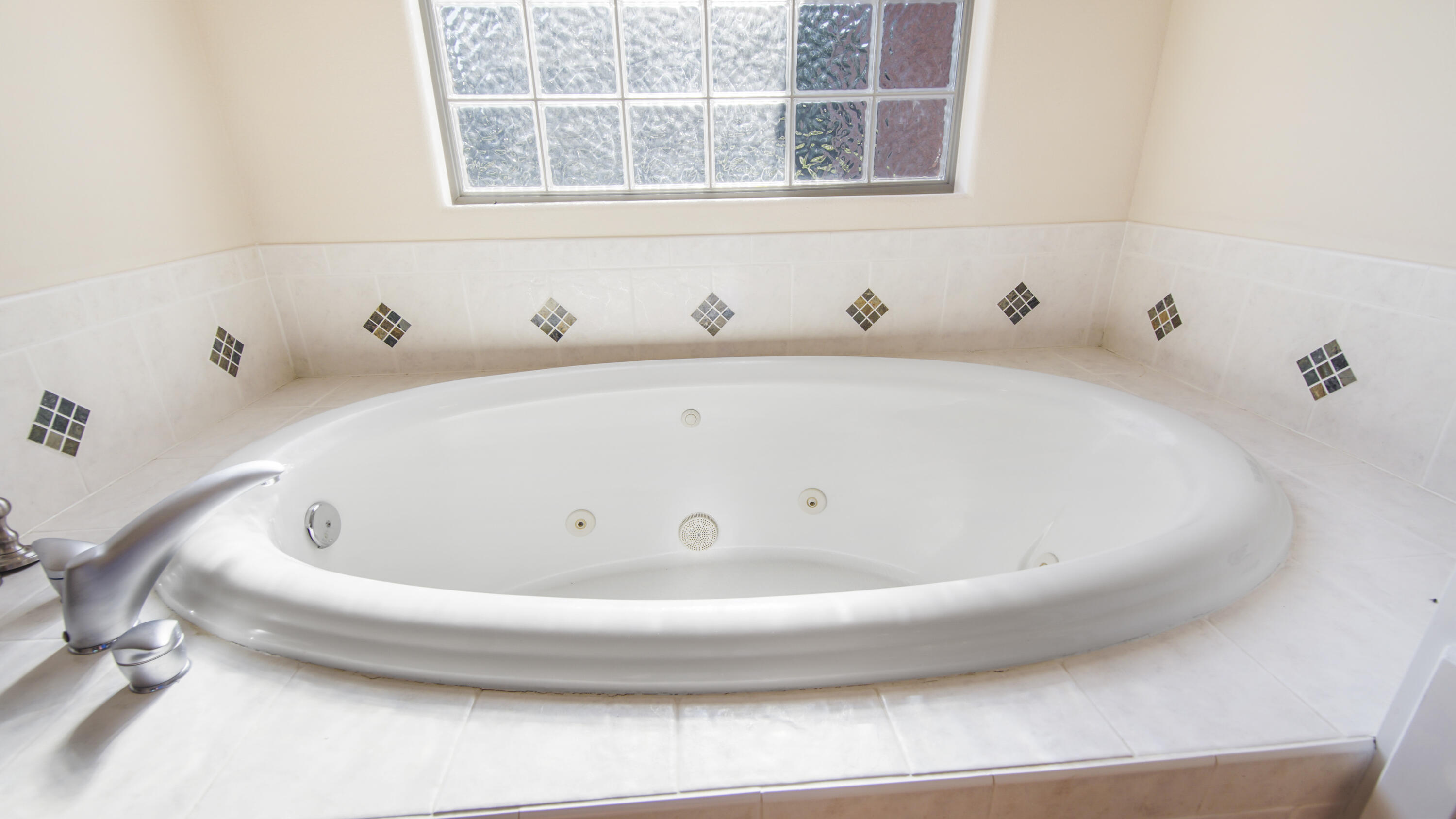 WINDSWEPT ESTATES - Residential