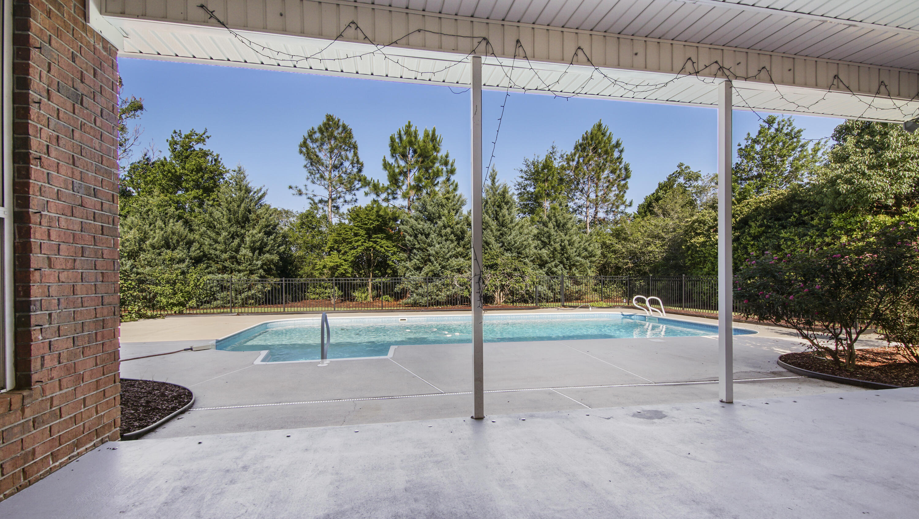 WINDSWEPT ESTATES - Residential