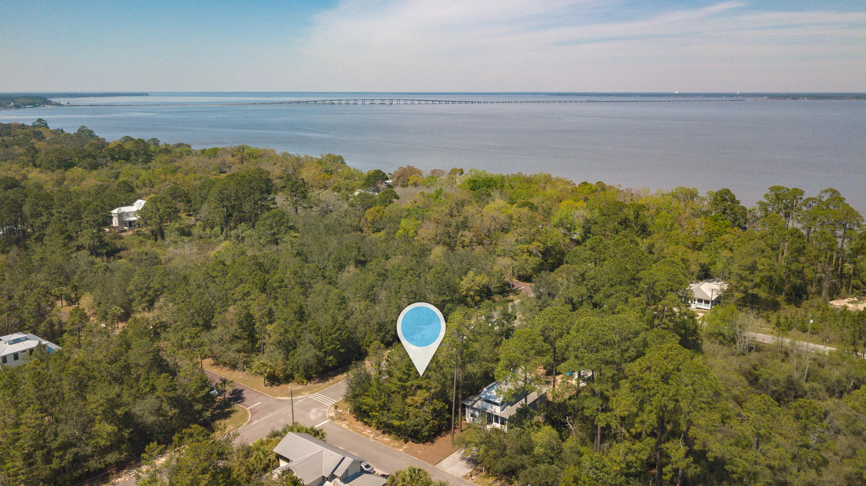 MAGNOLIA BEACH - Land