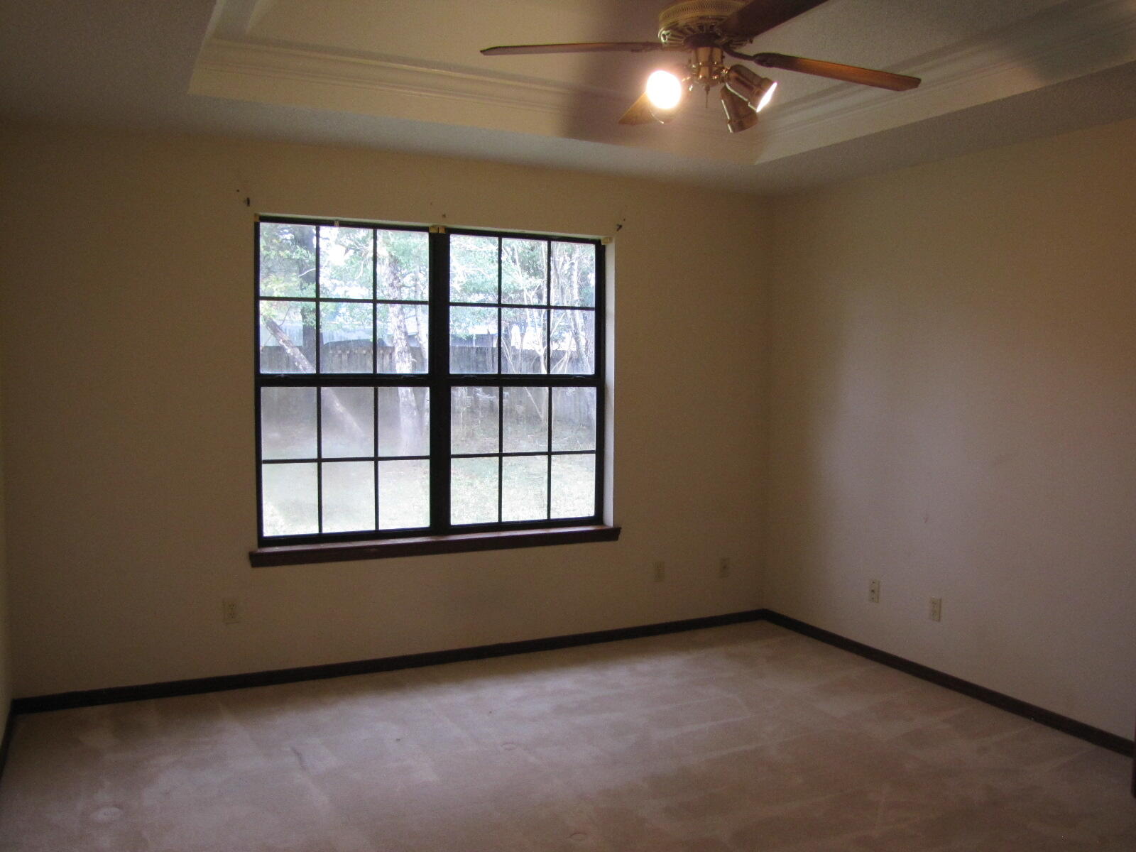 COUNTRYVIEW ESTATES 3RD ADDN - Residential Lease