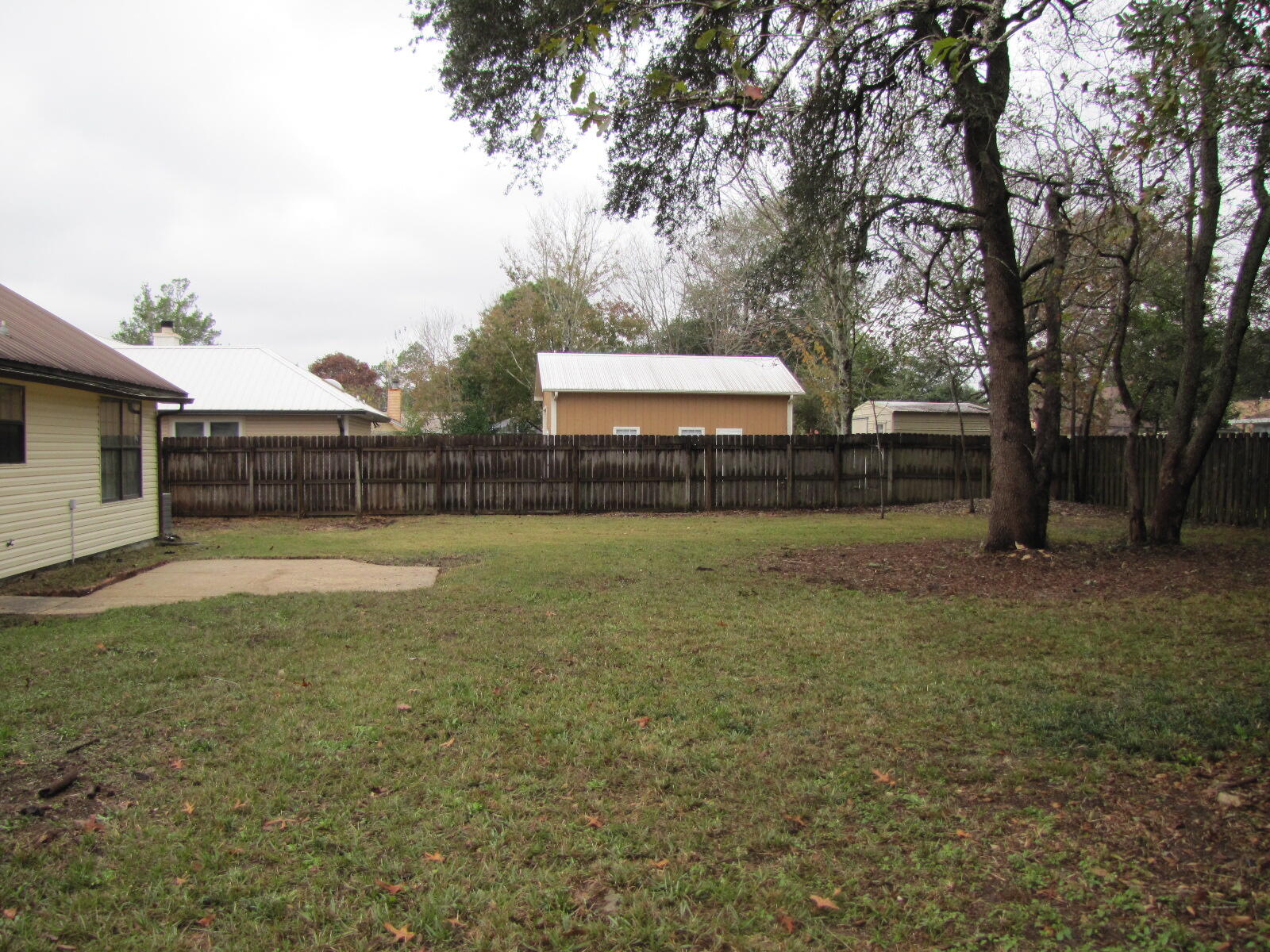 COUNTRYVIEW ESTATES 3RD ADDN - Residential Lease