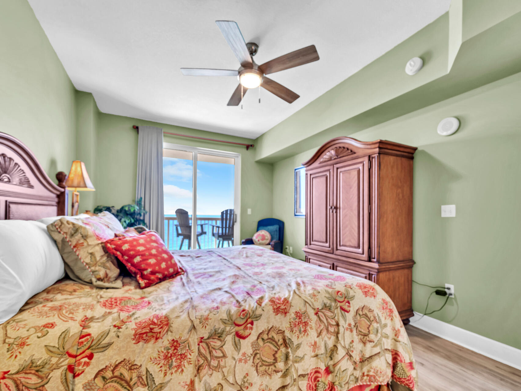 SUNRISE BEACH - Residential