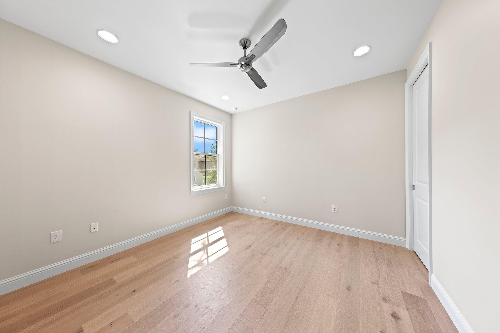 GRAND OAKS S/D - Residential Lease