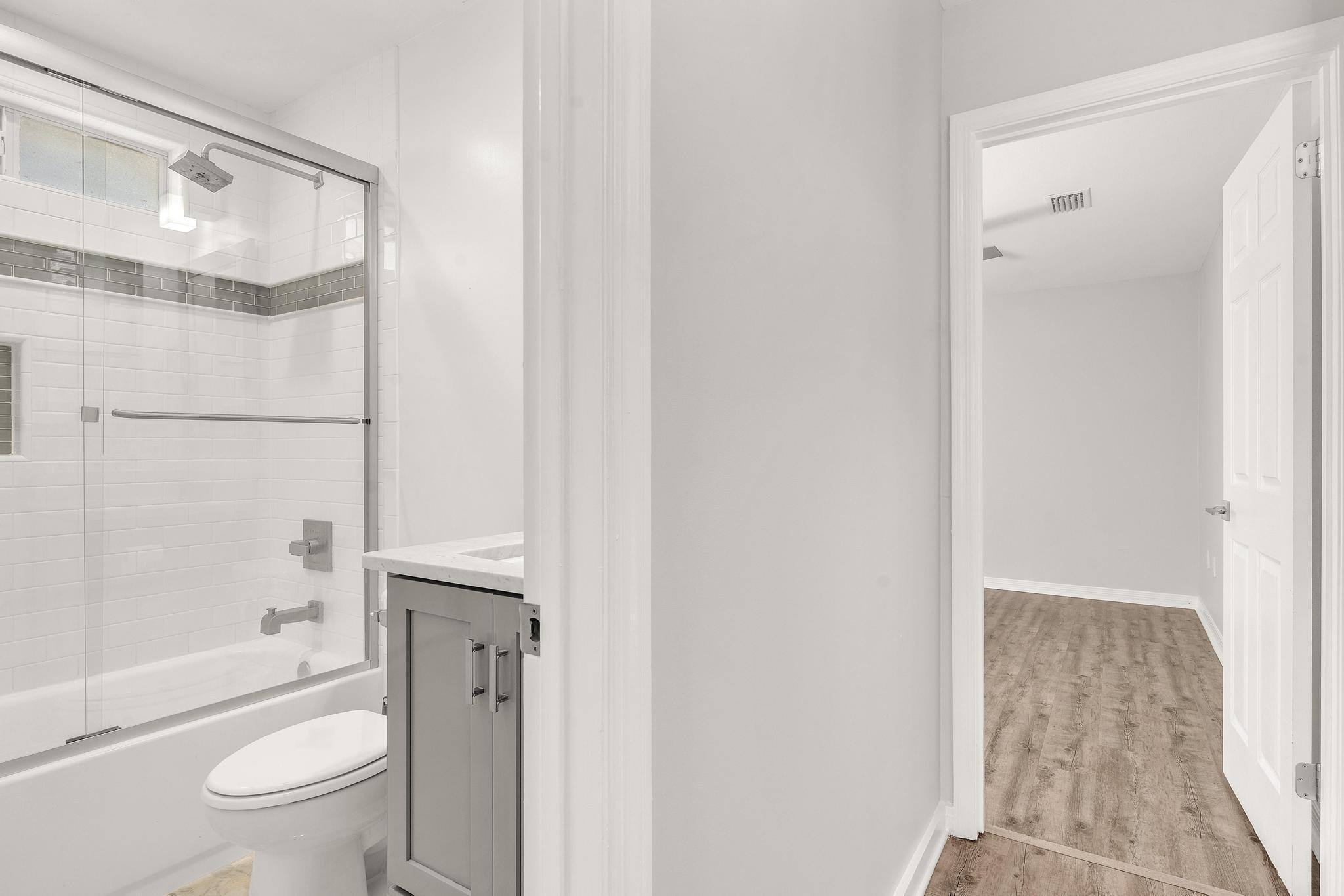 AZALEA GARDENS DESTIN - Residential Lease