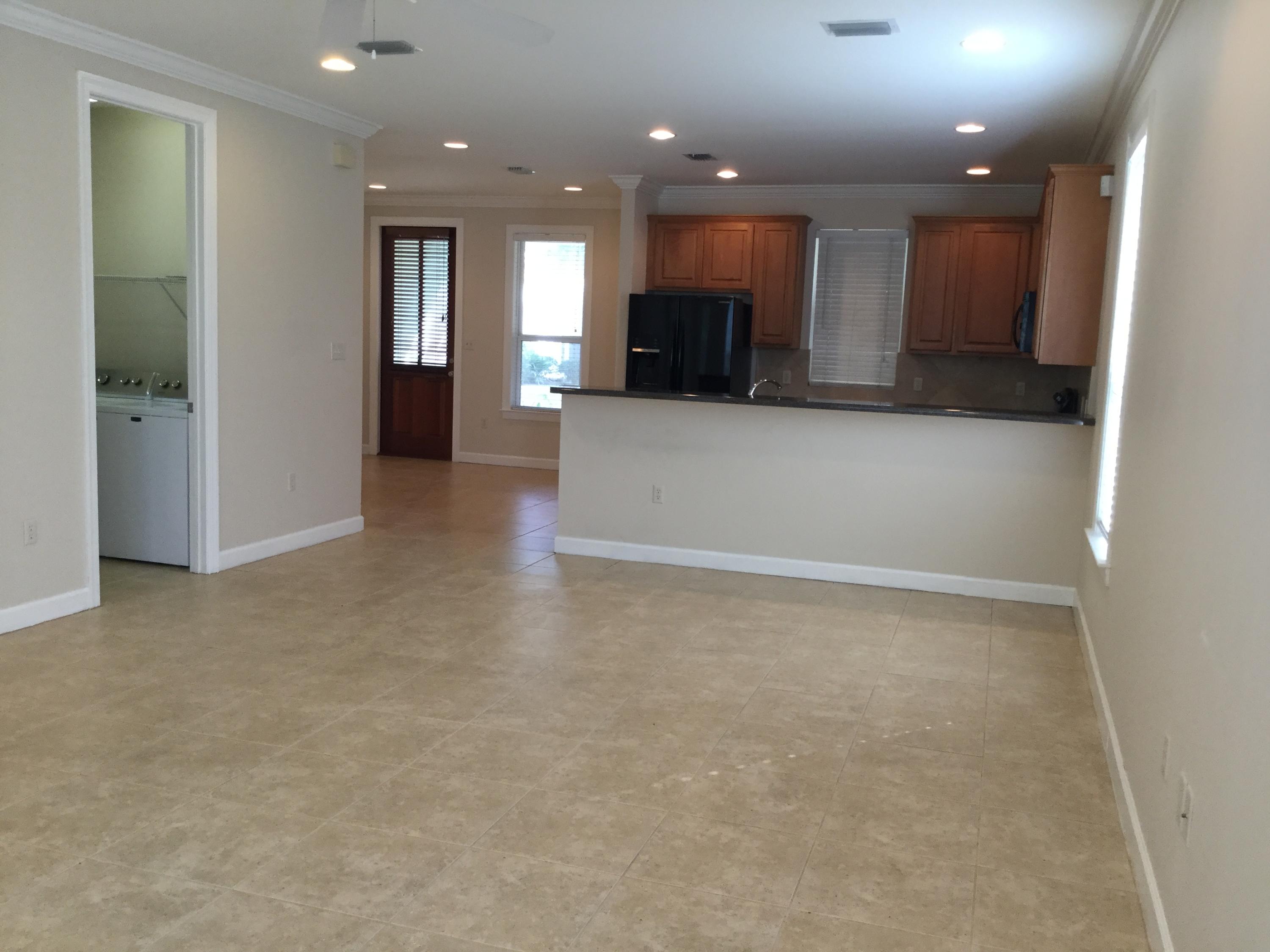 CRYSTAL LAKE AT SANDESTIN - Residential