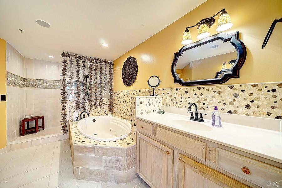 Grande Surf Club Condo - Residential