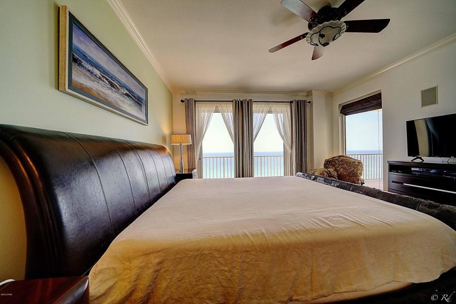 Grande Surf Club Condo - Residential