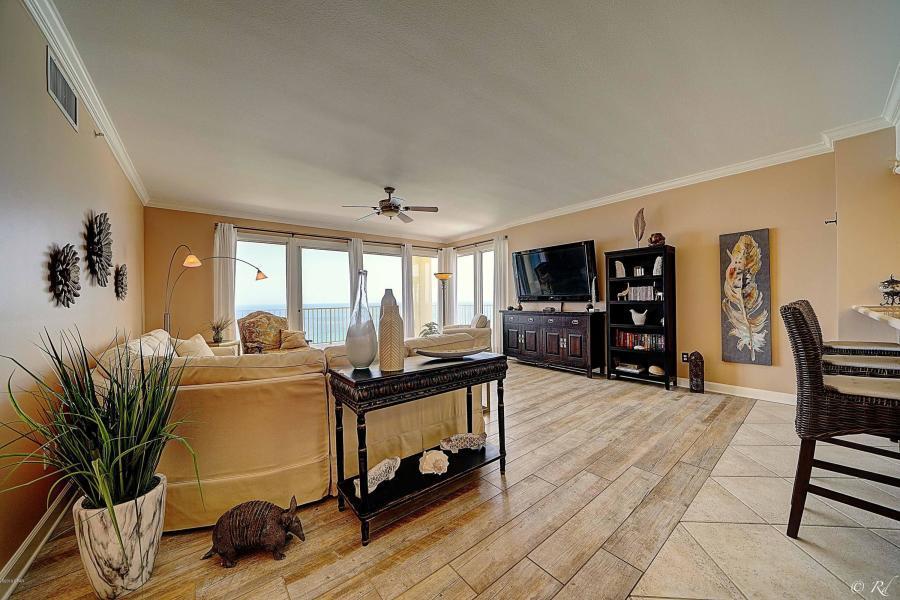 Grande Surf Club Condo - Residential