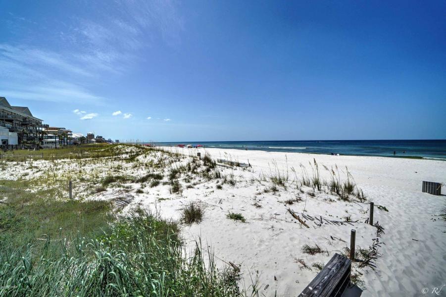 Grande Surf Club Condo - Residential