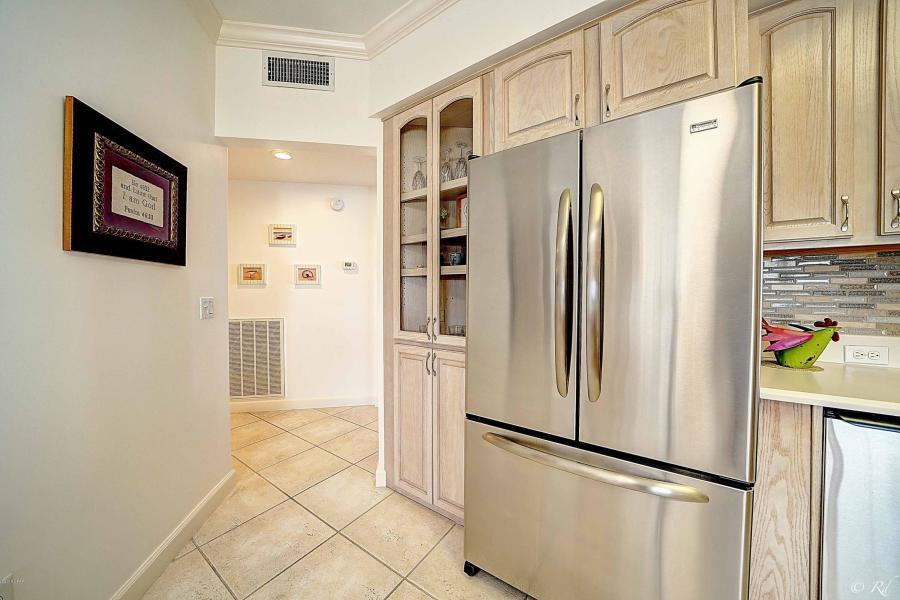 Grande Surf Club Condo - Residential