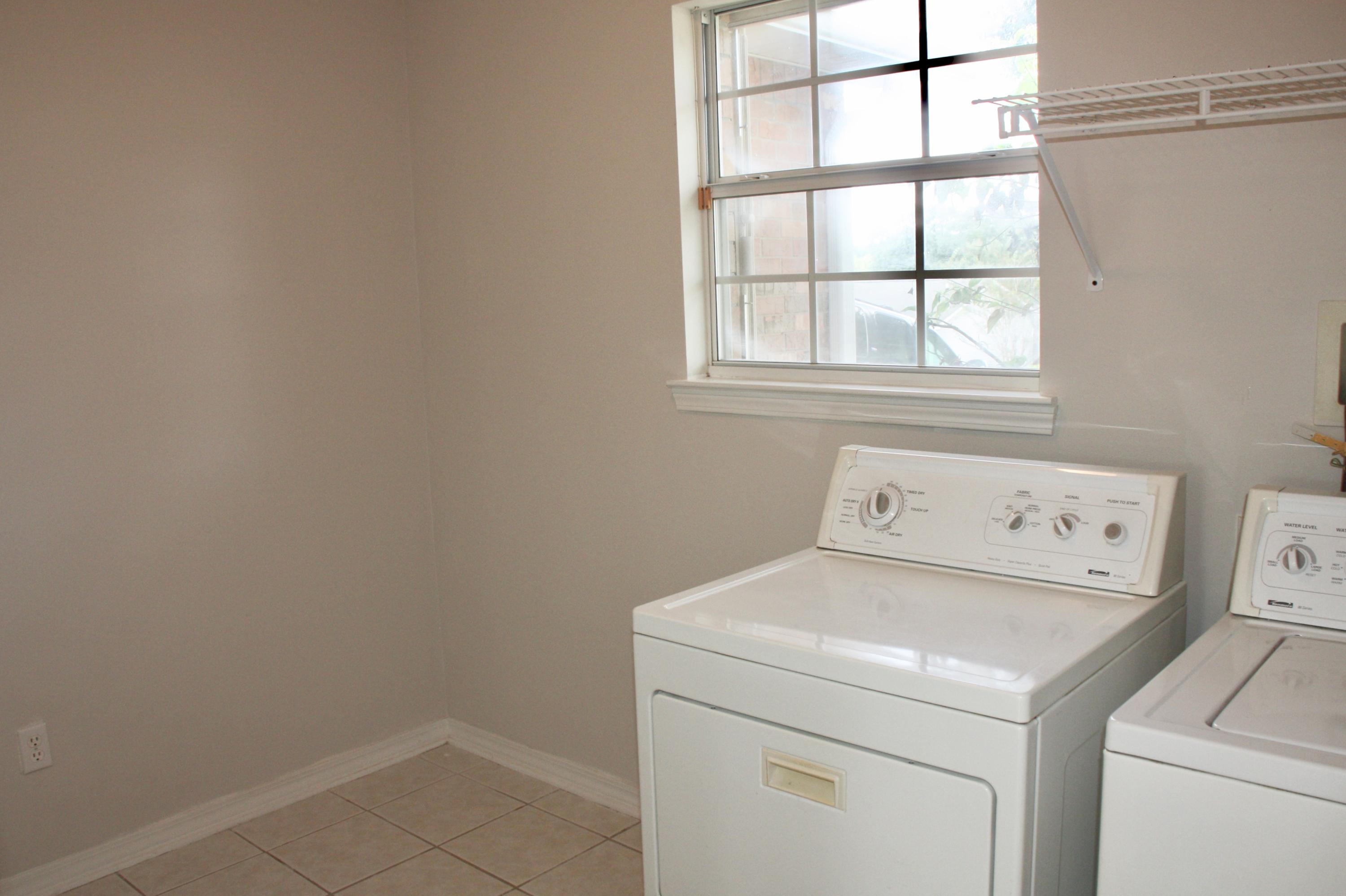 COUNTRYVIEW ESTATES 6TH ADDN PH1 - Residential