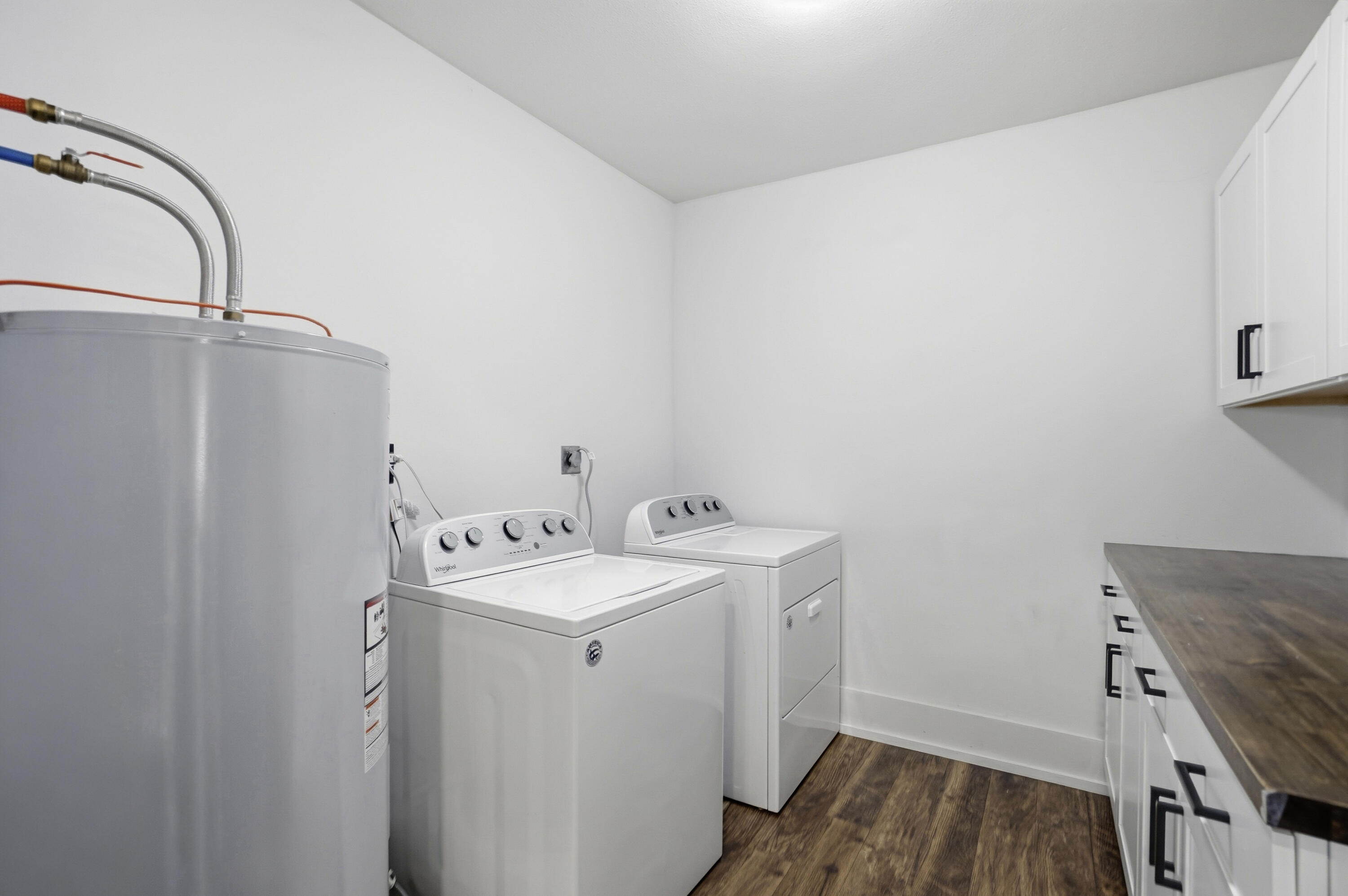 Country Club Est 1st Addn - Residential