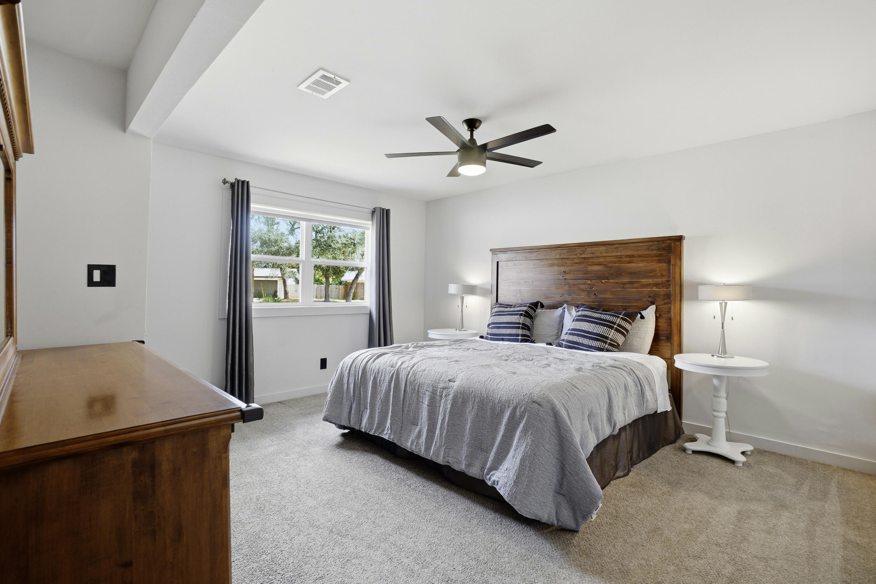 Country Club Est 1st Addn - Residential