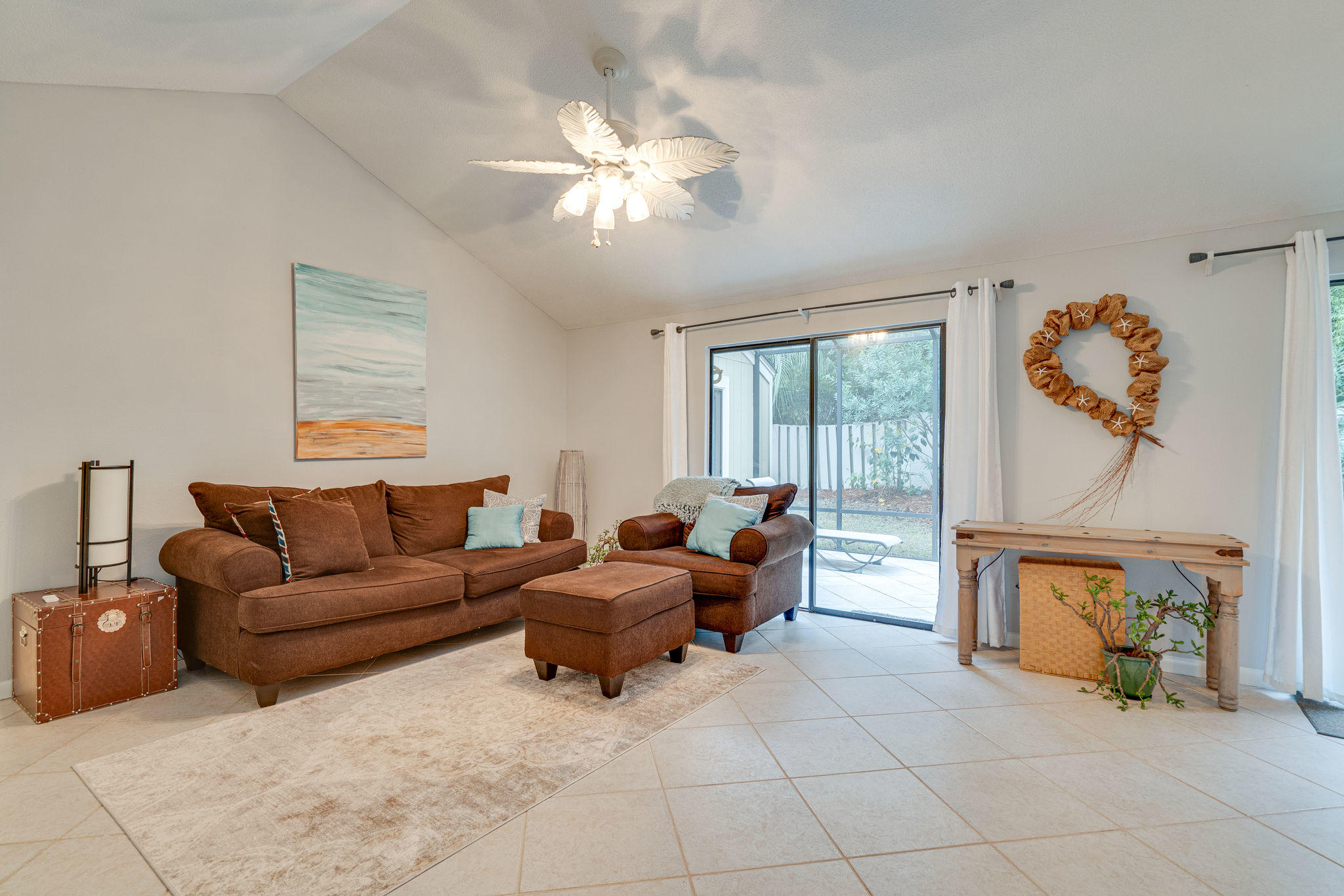 LINKSIDE VILLAGE UNIT 1 - Residential